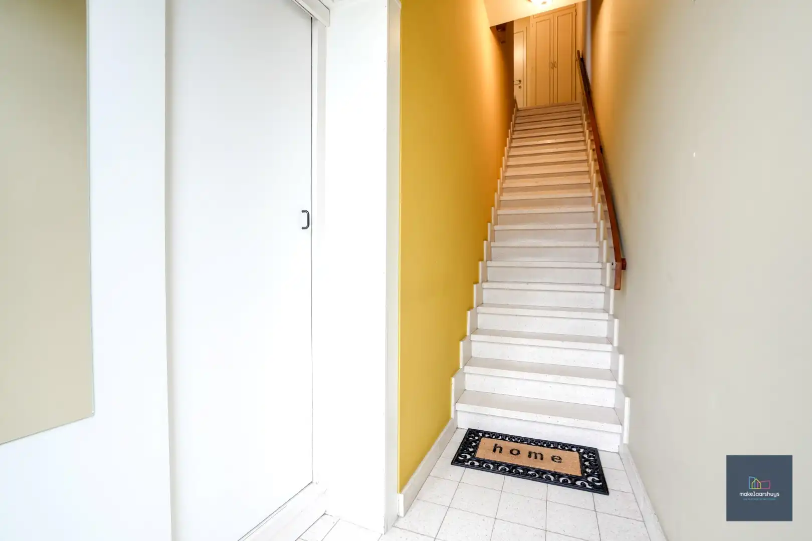 Ruim duplex appartement in centrum Mariakerke foto 12