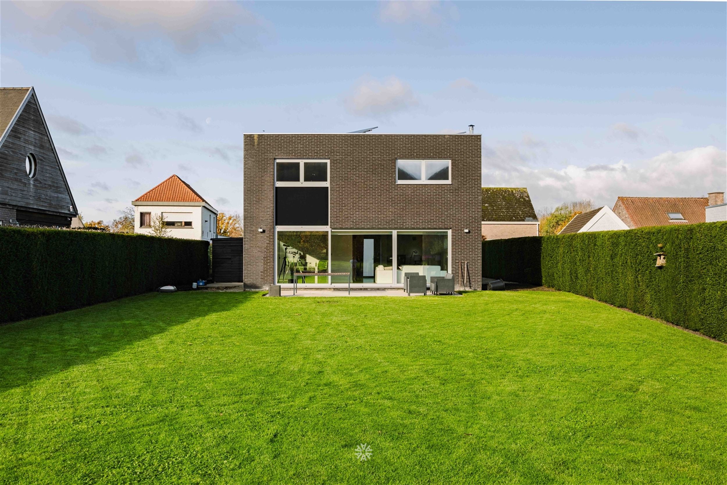 Moderne villa met zicht op de Koppenberg foto {{pictureIndex}}