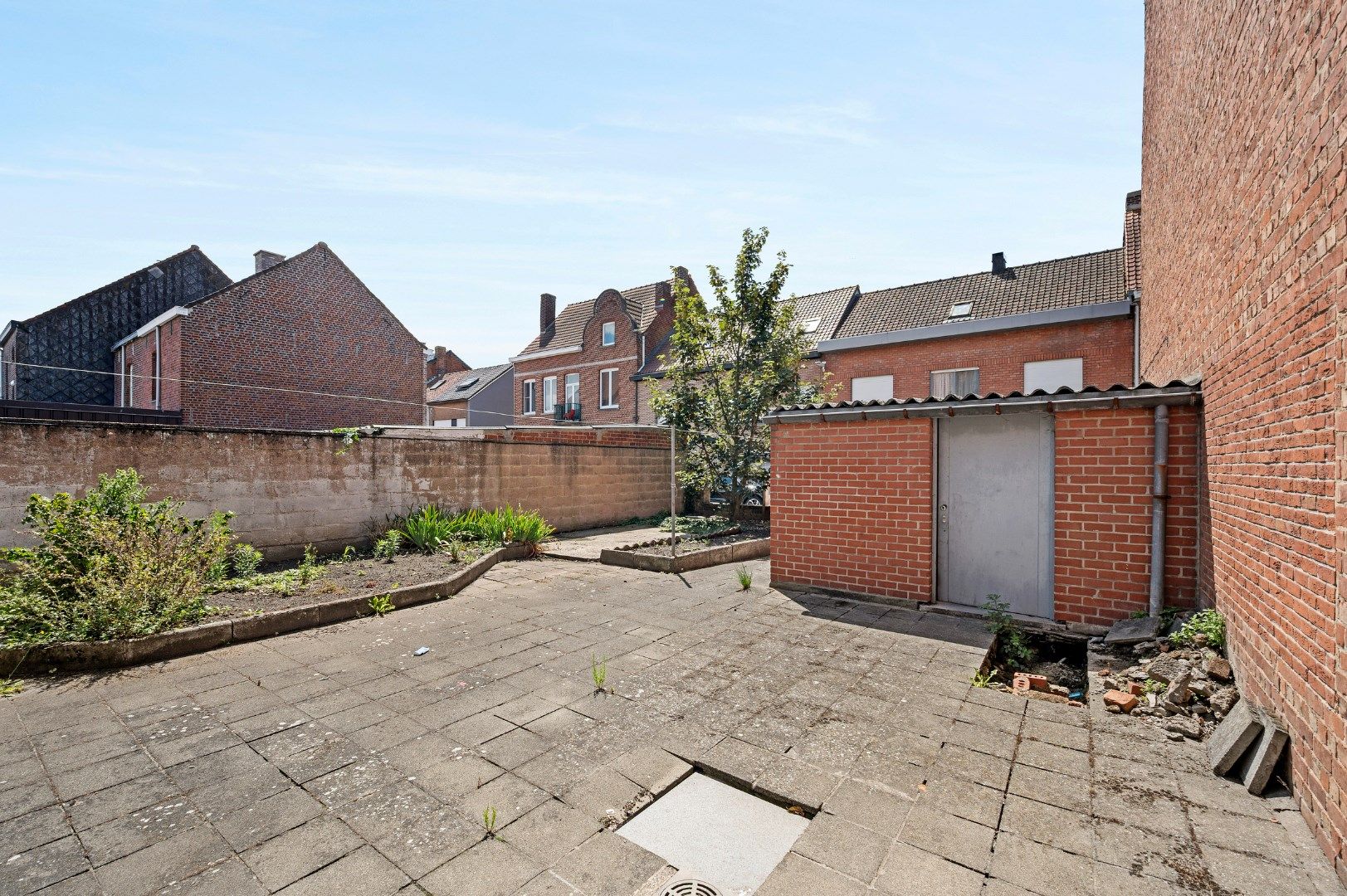 TE RENOVEREN WONING MET 2 SLPKS, GARAGE EN TAL VAN MOGELIJKHEDEN  foto 14
