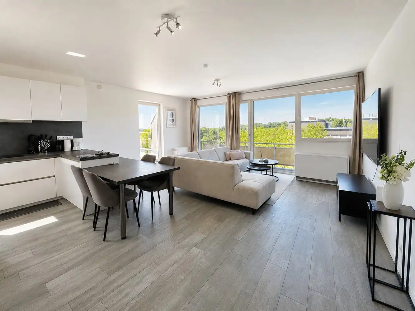 DAKAPPARTEMENT MET MOOI EN RUIM TERRAS foto 2