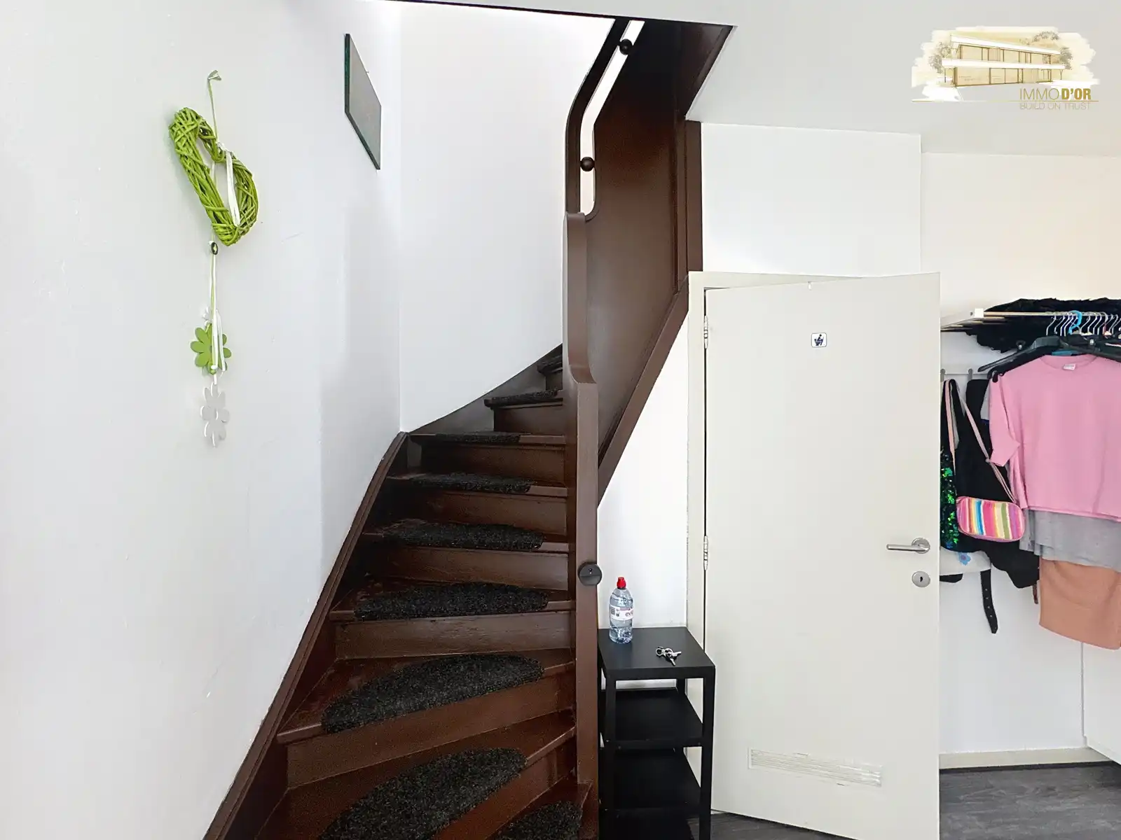 Te koop In hartje Brasschaat handelspand + duplex foto 9