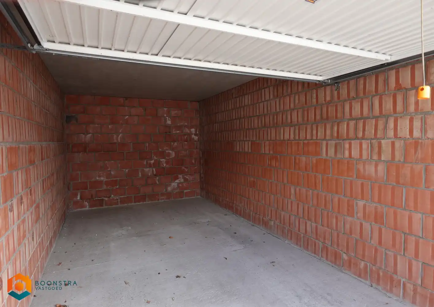 Garagebox vlakbij station Nekkerspoel foto 5