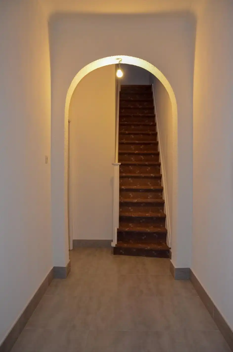 Woning met 3 slaapkamers en ruime stadskoer. foto 11