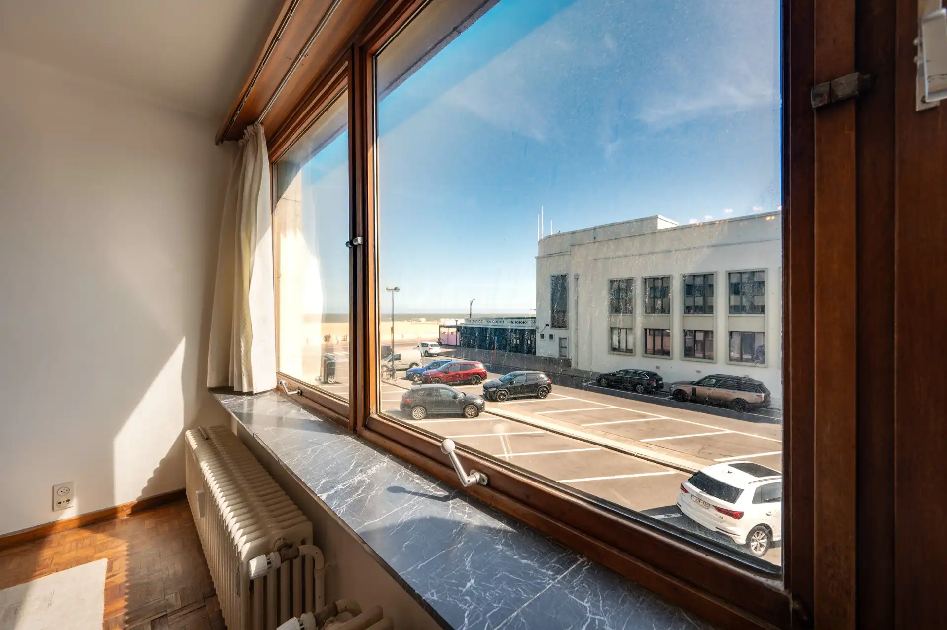 Te renoveren appartement met 3 slaapkamers op topligging nabij het Casino foto 5
