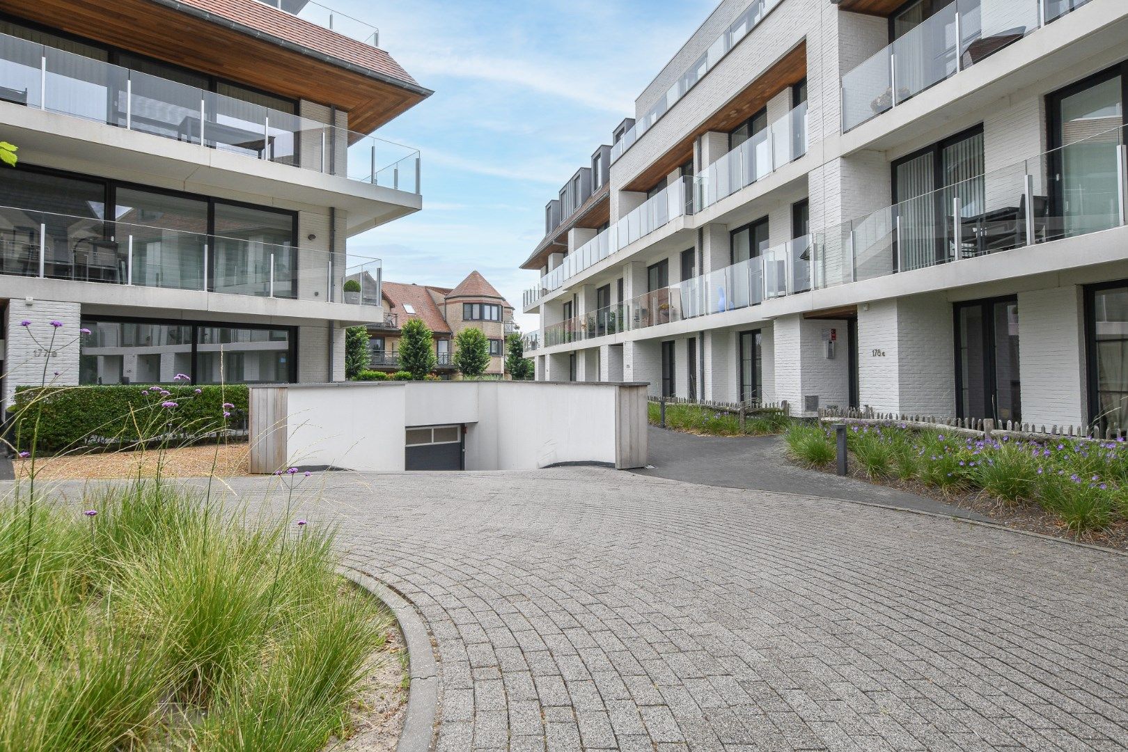 Modern 2-slaapkamerappartement met terras nabij duinen en strand, De Haan foto 25