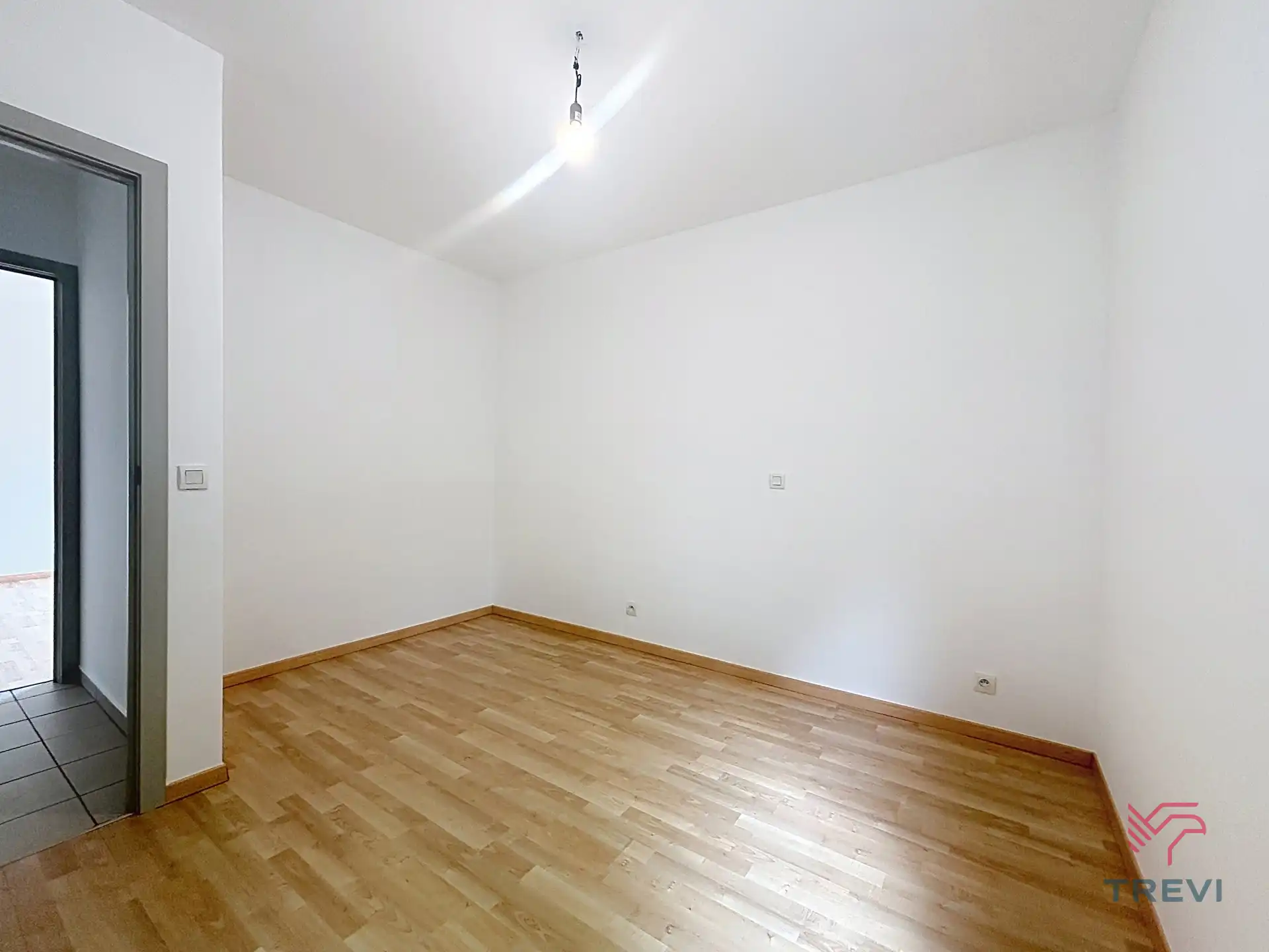 Mooi appartement met 2 slaapkamers + parkeerplaats foto 11