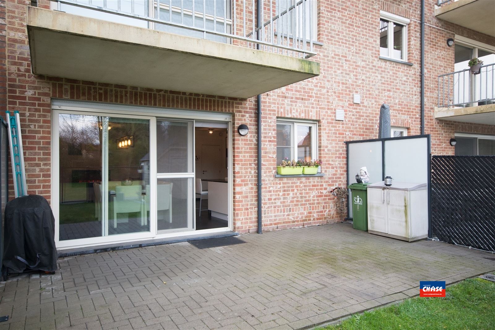 Appartement met 2 slpks, tuin en 2 P foto 8