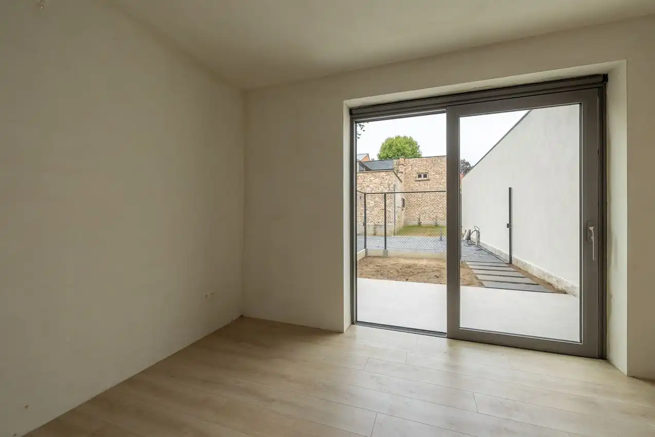 Gelijkvloers éénslaapkamer appartement met tuintje foto 6