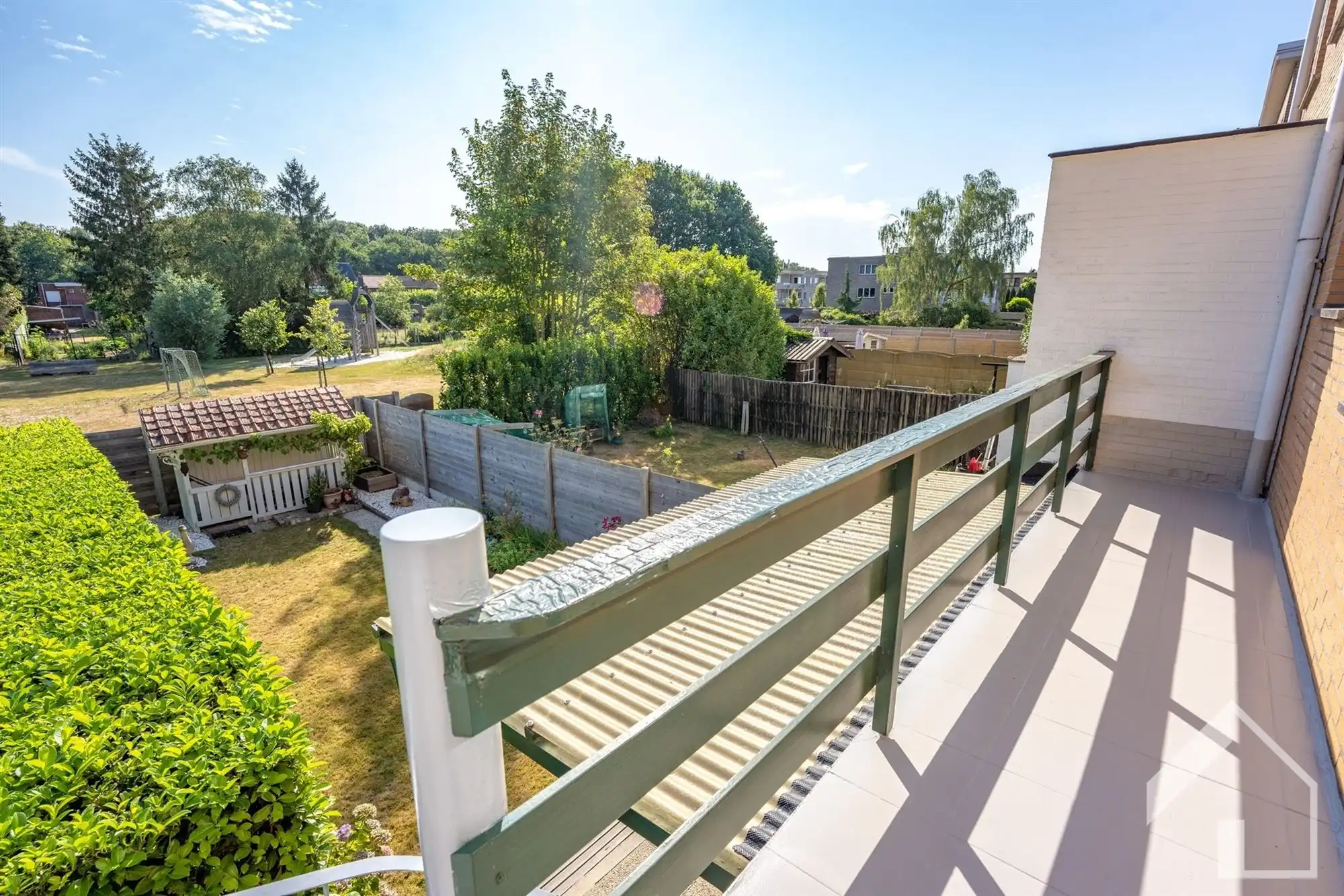 Bel-etage met 3 slaapkamers, tuin, terras en veel privacy foto 5