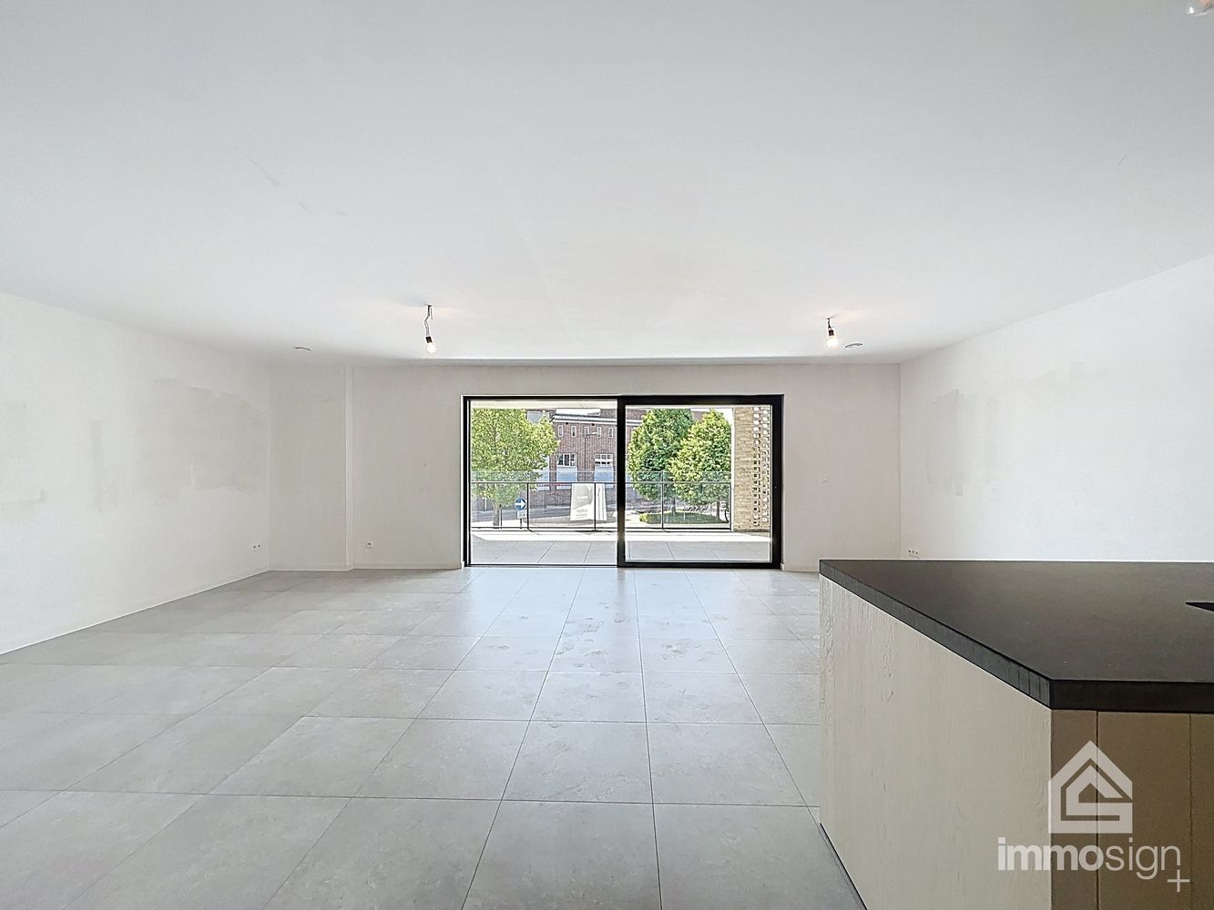 Instapklaar nieuwbouwappartement met 2 slaapkamers, terras en autostaanplaats te Kinrooi foto 5