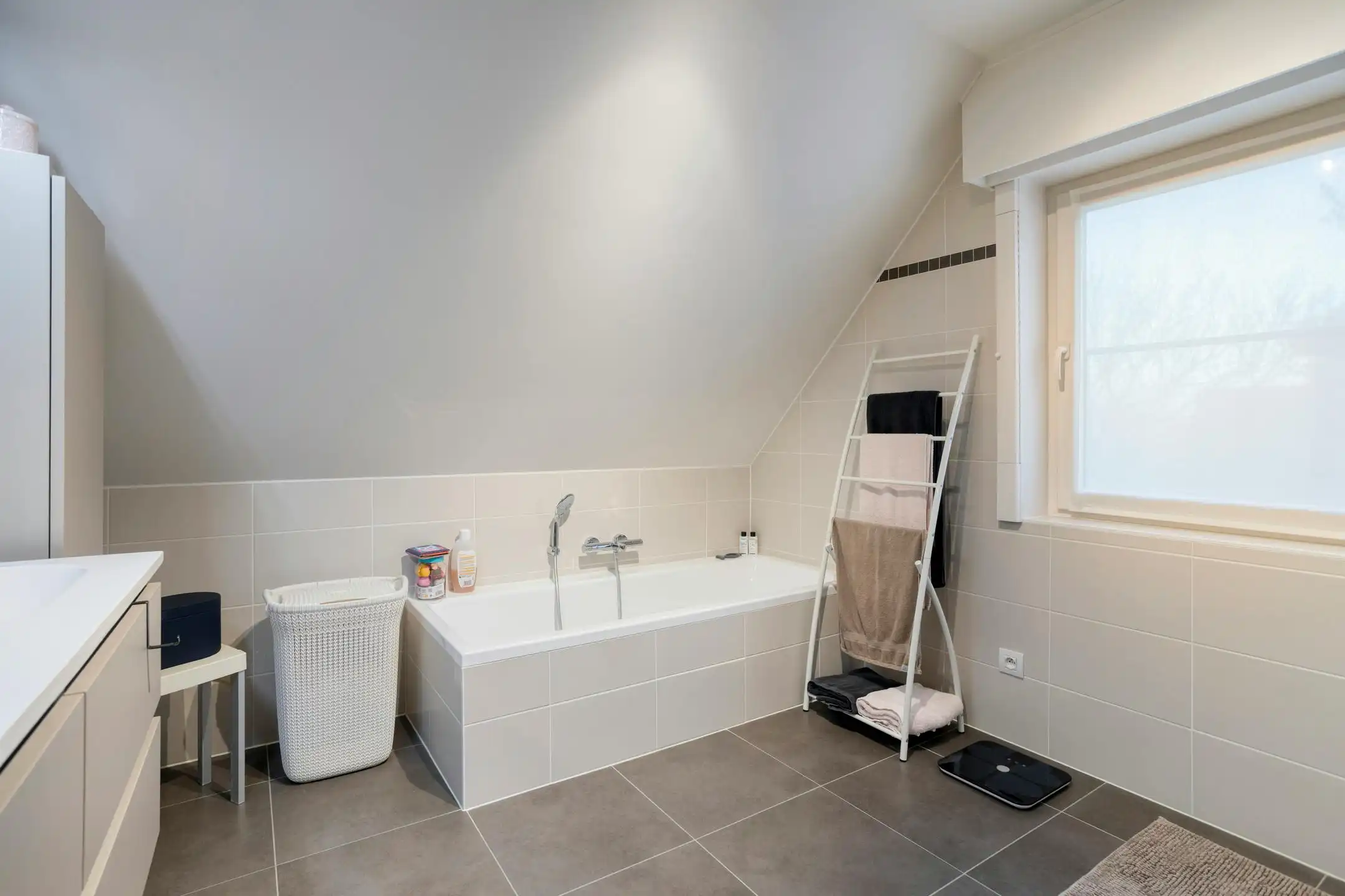 Instapklare villa met 3 slaapkamers en dubbele garage te Koolskamp foto 9