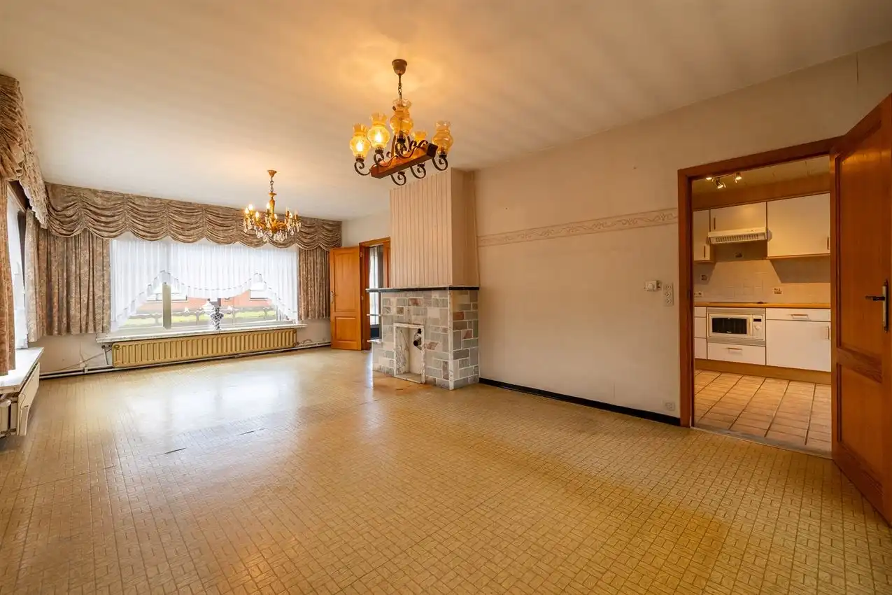 Unieke ligging boven de Mottevallei – renovatiekans met waarde-opportuniteit foto 8