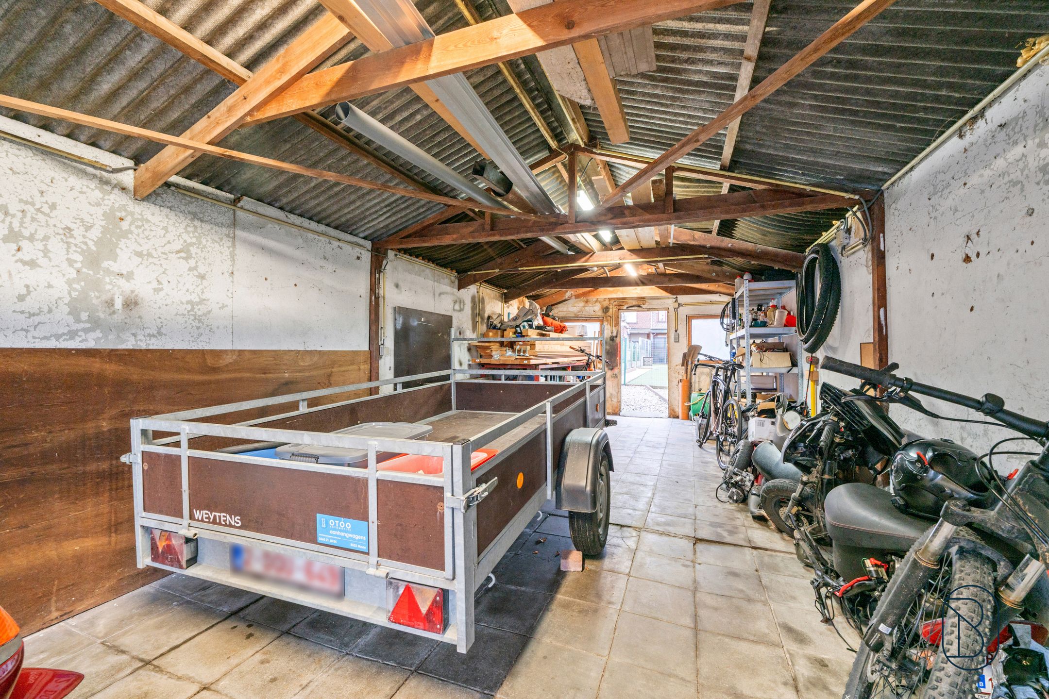 Instapklare woning met 3 slk, tuin, en uitweg met garage foto 17