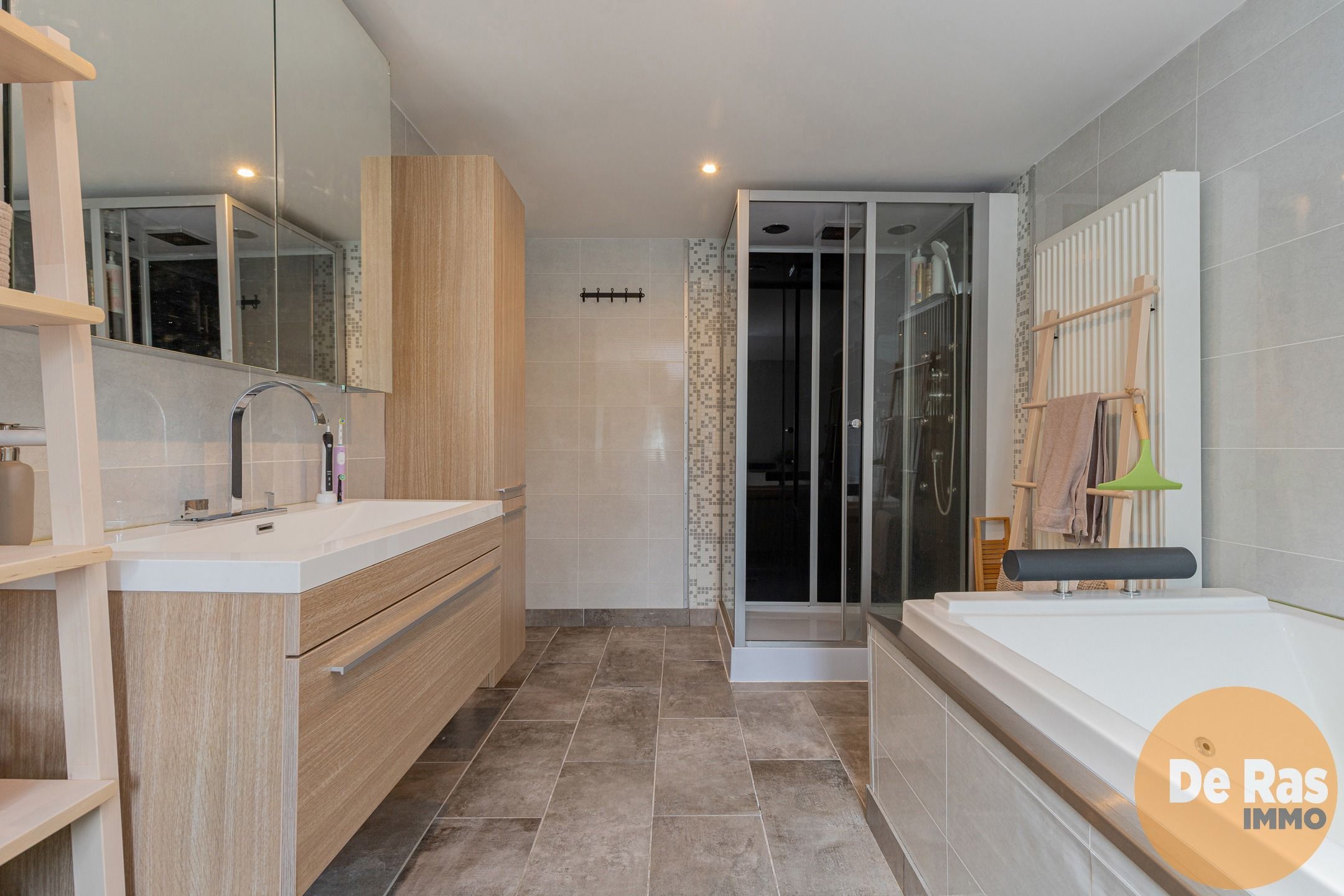 EREMBODEGEM - Instapklare gezinswoning met modern comfort foto 10