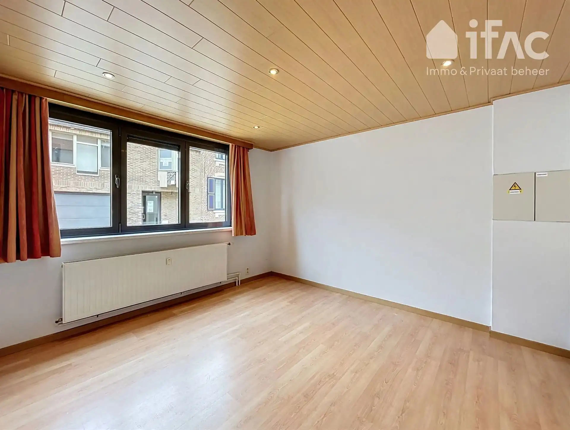 Fijn gelegen 2 slaapkamer appartement met tuin foto 11