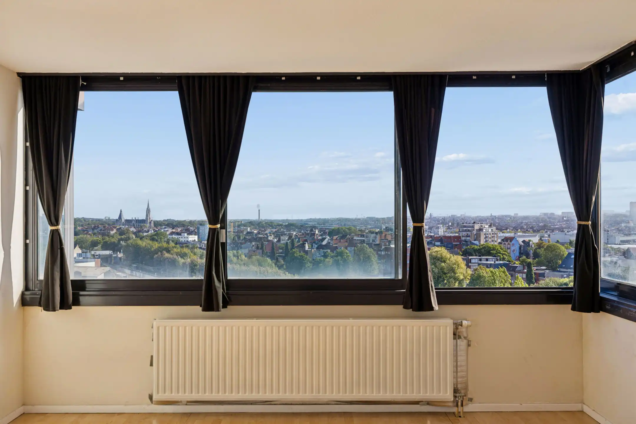 Mooi 1-slaapkamerappartement met overdekte parkeerplaats inbegrepen foto 3