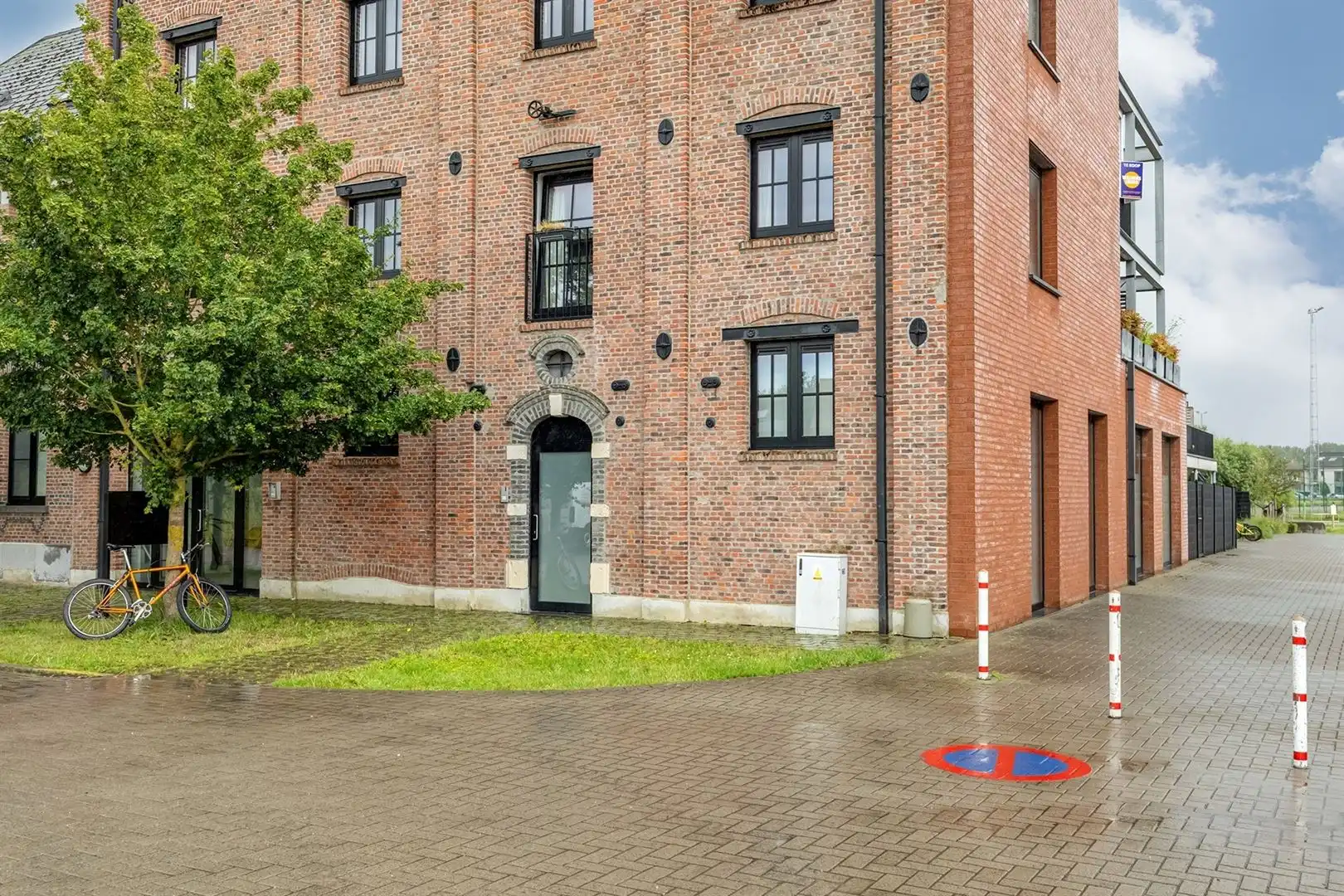 Ruime Loft met 3 kamers en tuintje foto 2