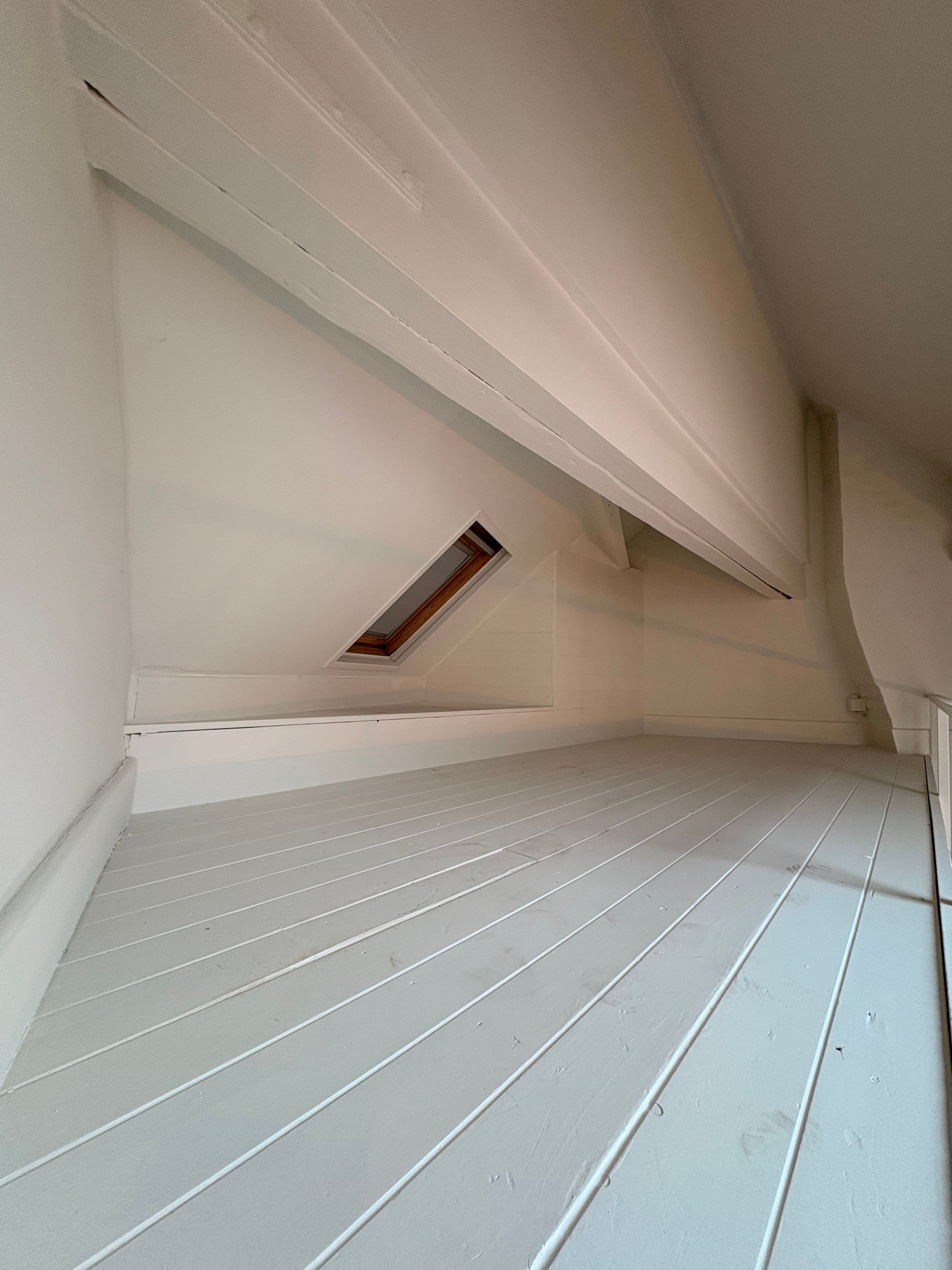 Handelspand met drie studio’s te koop op topligging in Gent foto 21