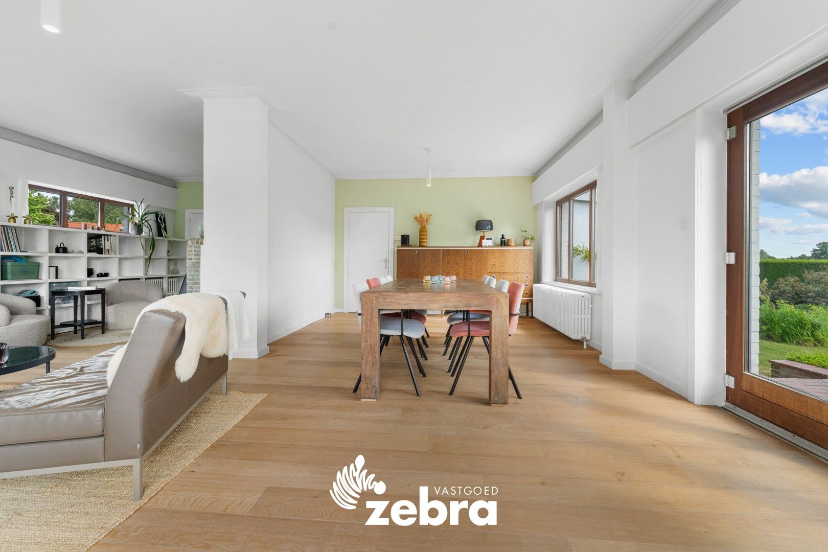 Instapklare villa met karakter op royaal perceel van 1392 m² nabij centrum Roeselare! foto 8