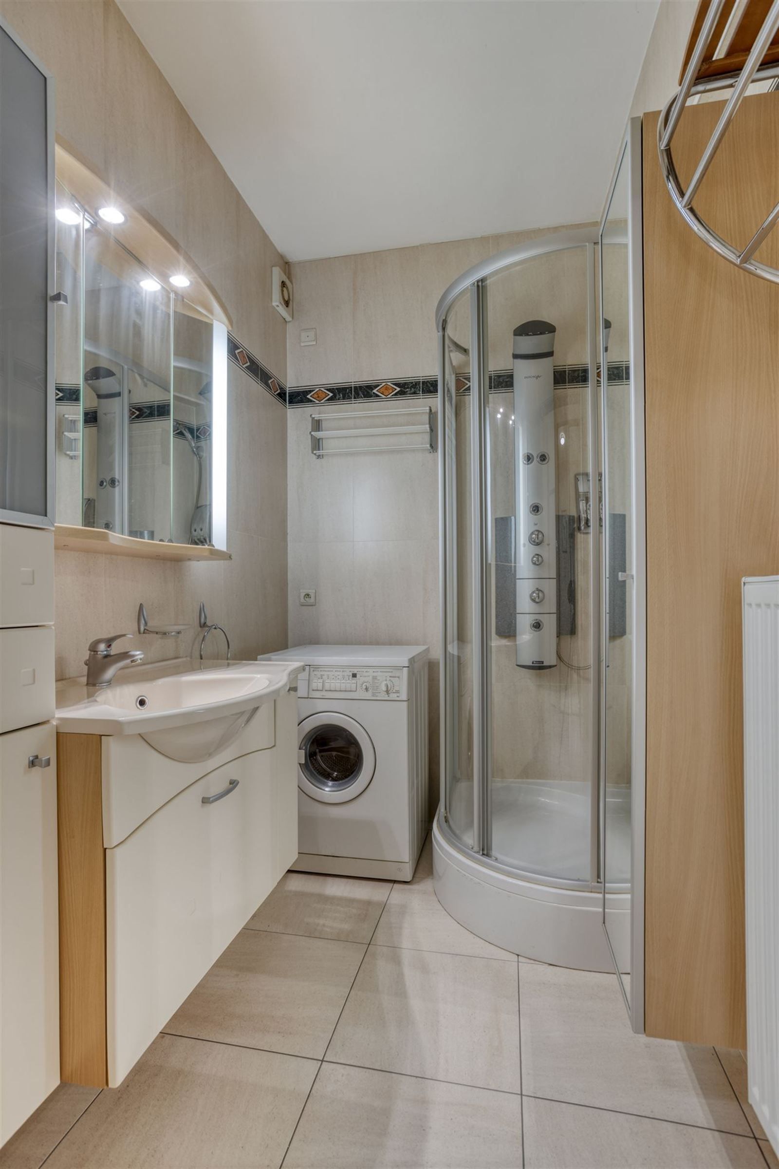 Gelijkvloers appartement met 1 slaapkamer + terras/tuin te Drogenbos foto 11