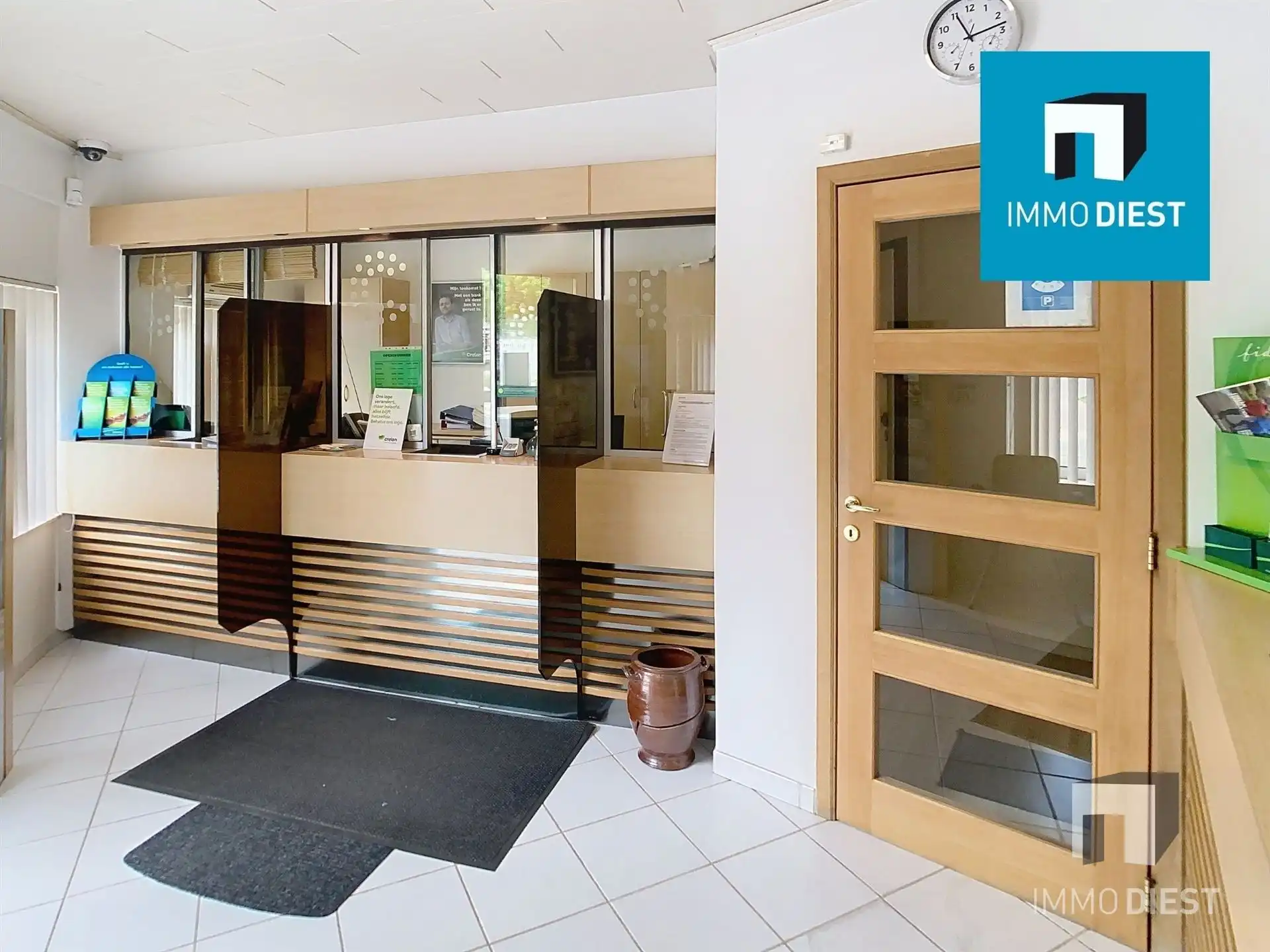 Gelijkvloers kantoorpand op strategische ligging  foto 3