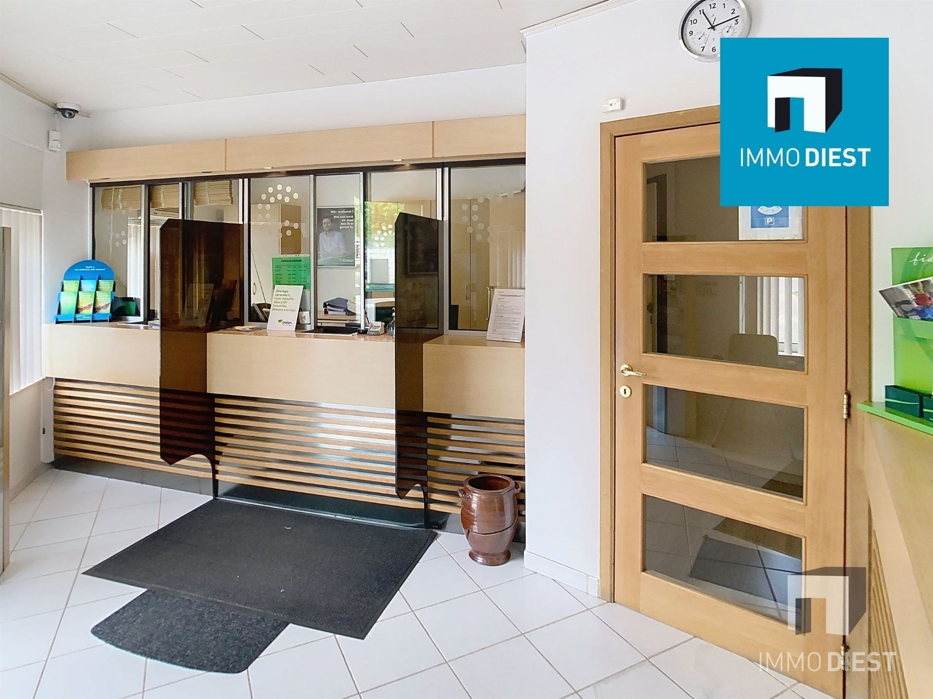 Gelijkvloers kantoorpand op strategische ligging  foto 3