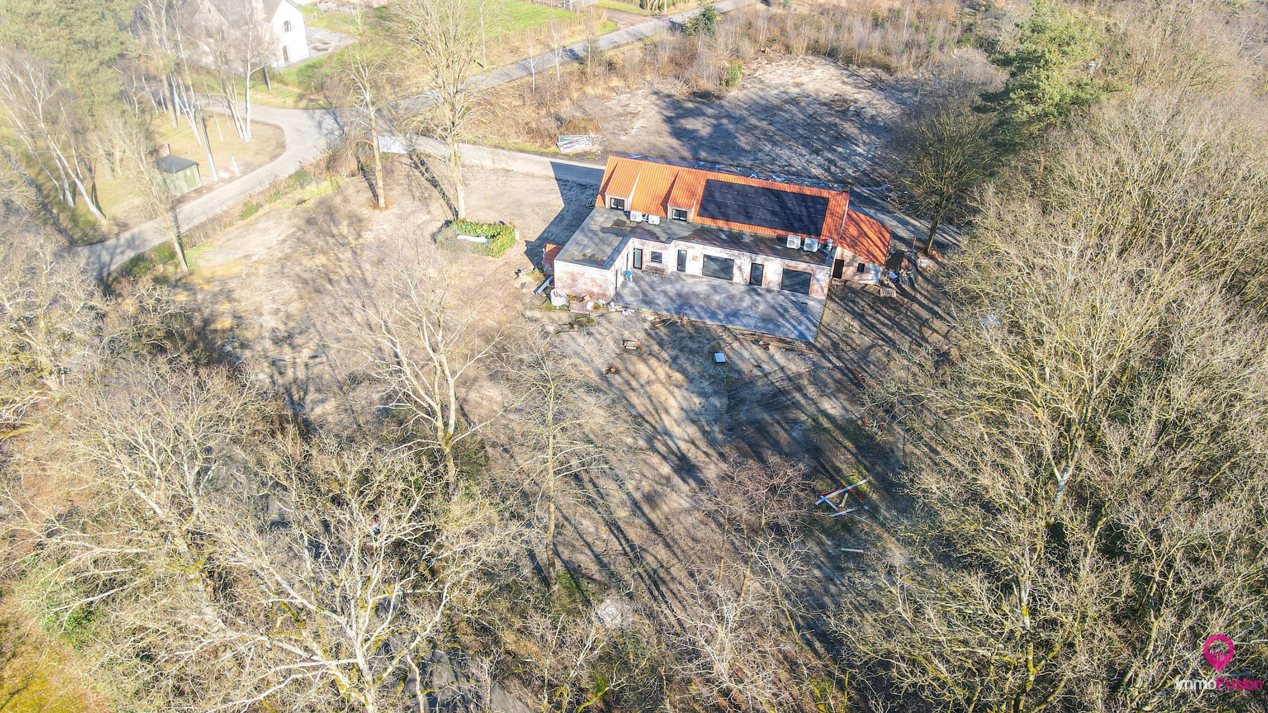 Multifunctioneel horecapand op een perceel van 1.9 hectare! foto 4