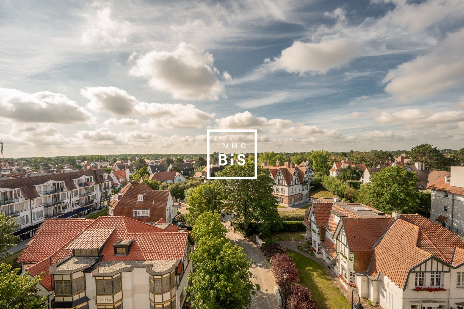 Uitzonderlijk prachtig gemeubeld appartement op de Kustlaan nabij het Albertplein foto 5