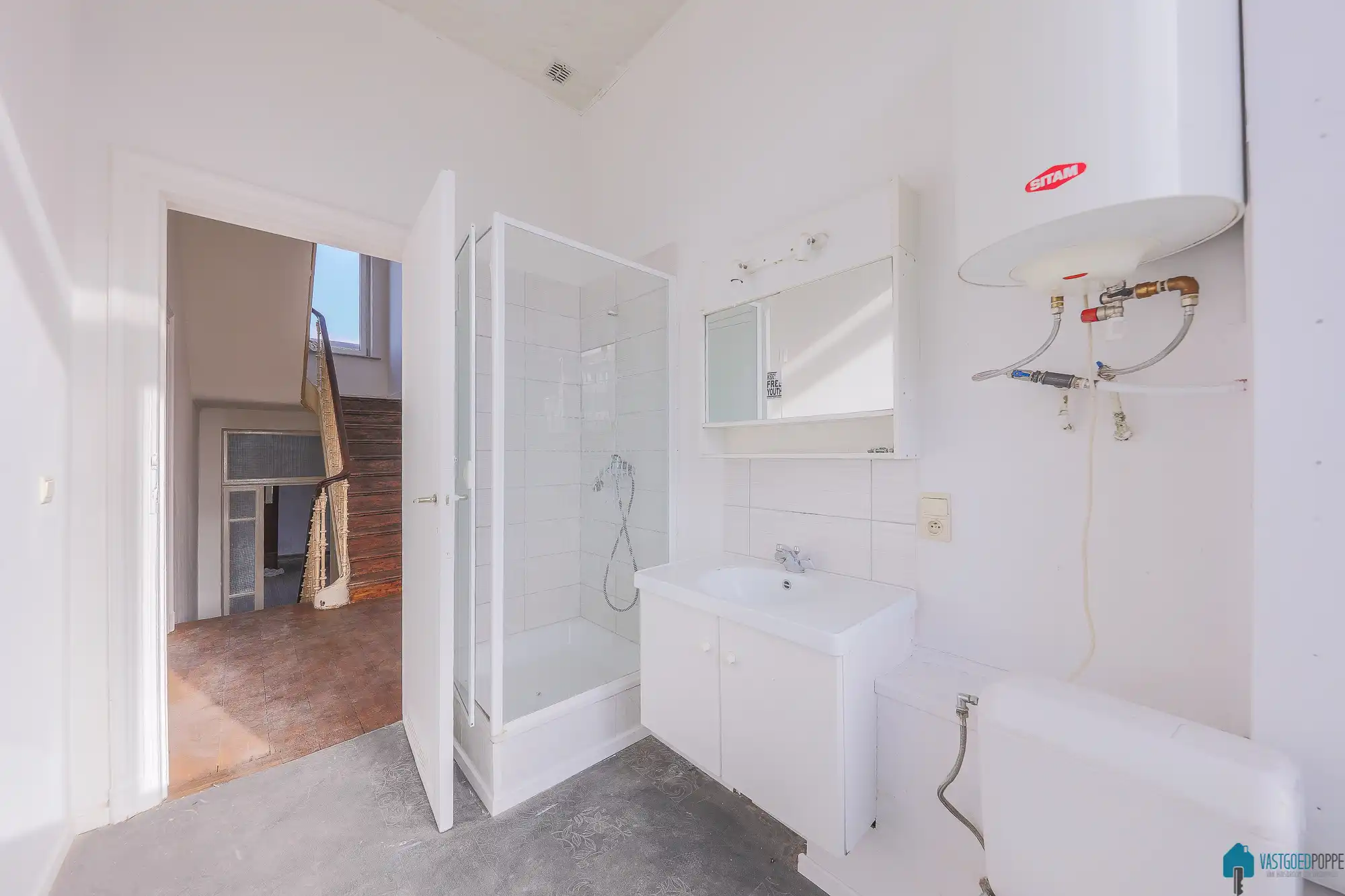 Ruim herenhuis met tuin en garage foto 19