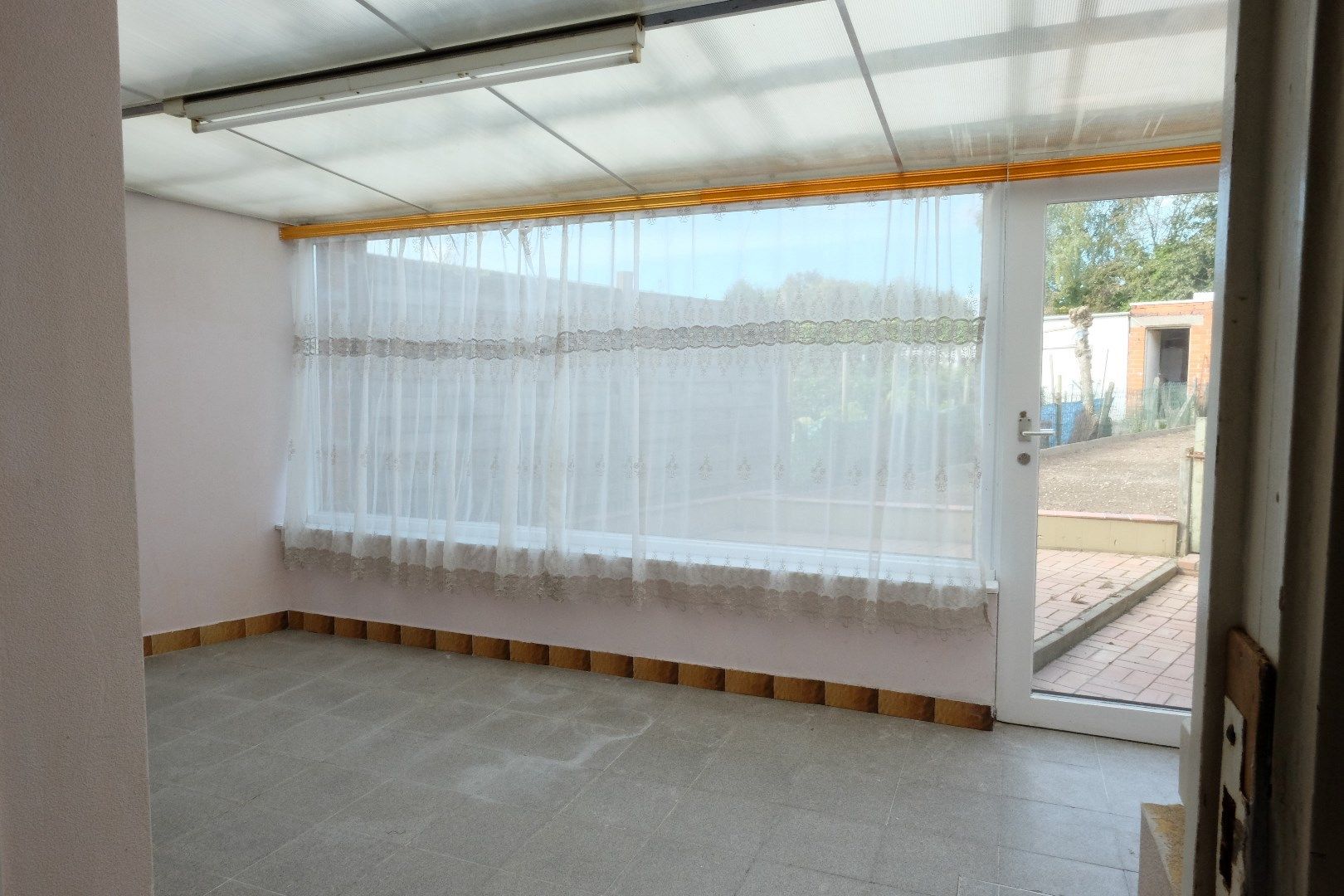 Rijwoning met garage foto 7