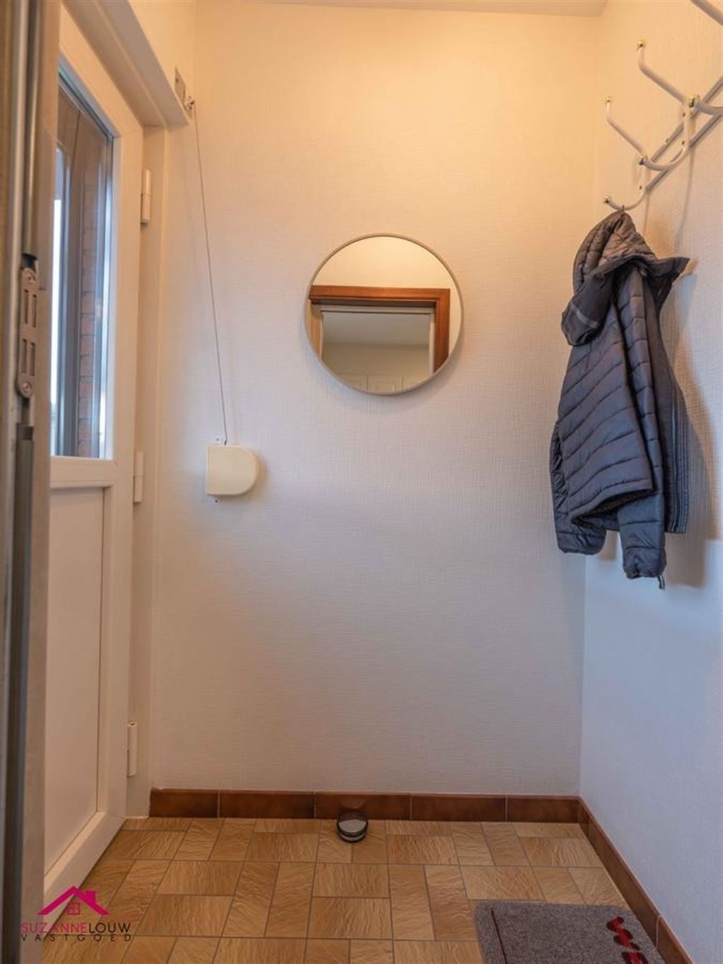 Zeer goed onderhouden, vrijstaande en gelijkvloerse woning foto 23