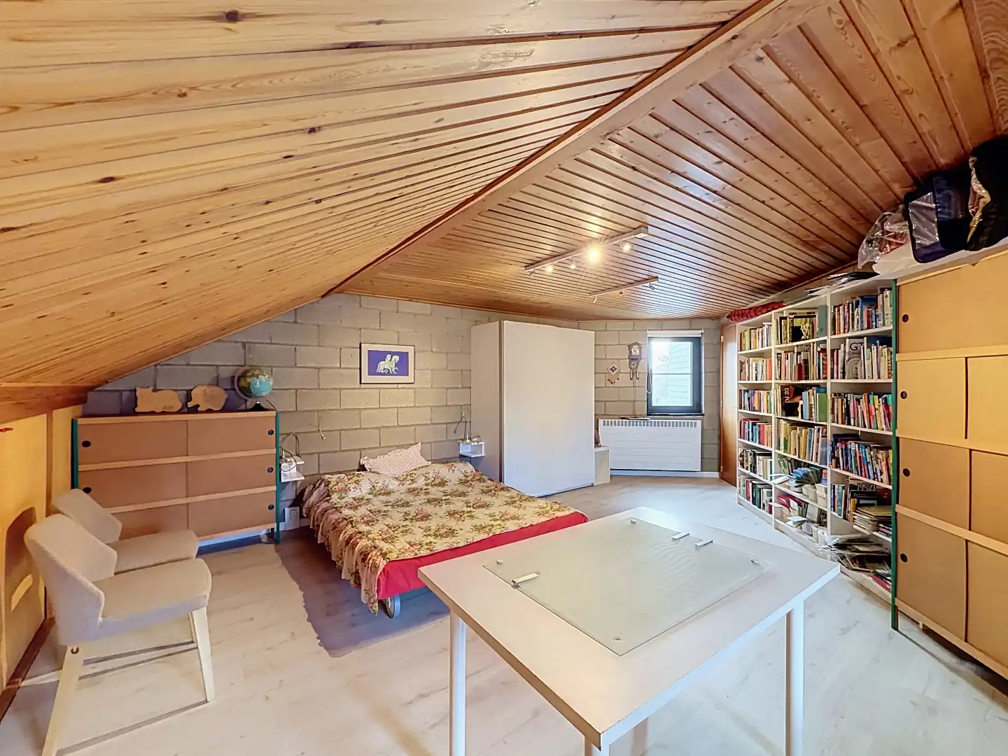 Karaktervolle vrijstaande woning op een prachtig groen perceel foto 15