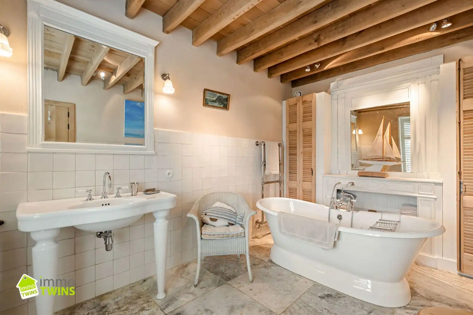 Exclusief wonen in de geliefde gerenoveerde Patershoeve te Buggenhout  foto 15