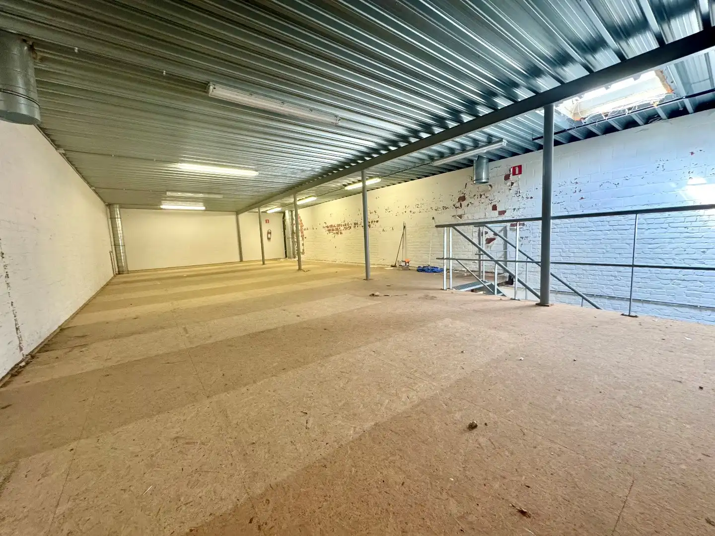 ZEER RUIME OPSLAGRUIMTE foto 5