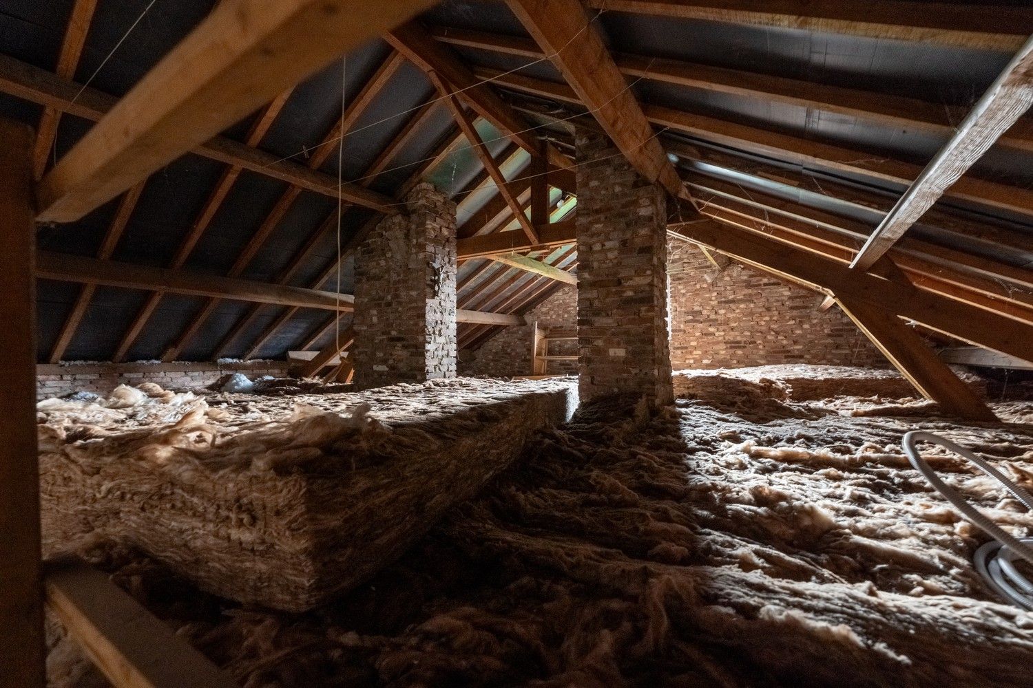 Charmante gerenoveerde woning met aanpalende schuur en 3 aparte bijgebouwen op 28a49 in Achel foto 32