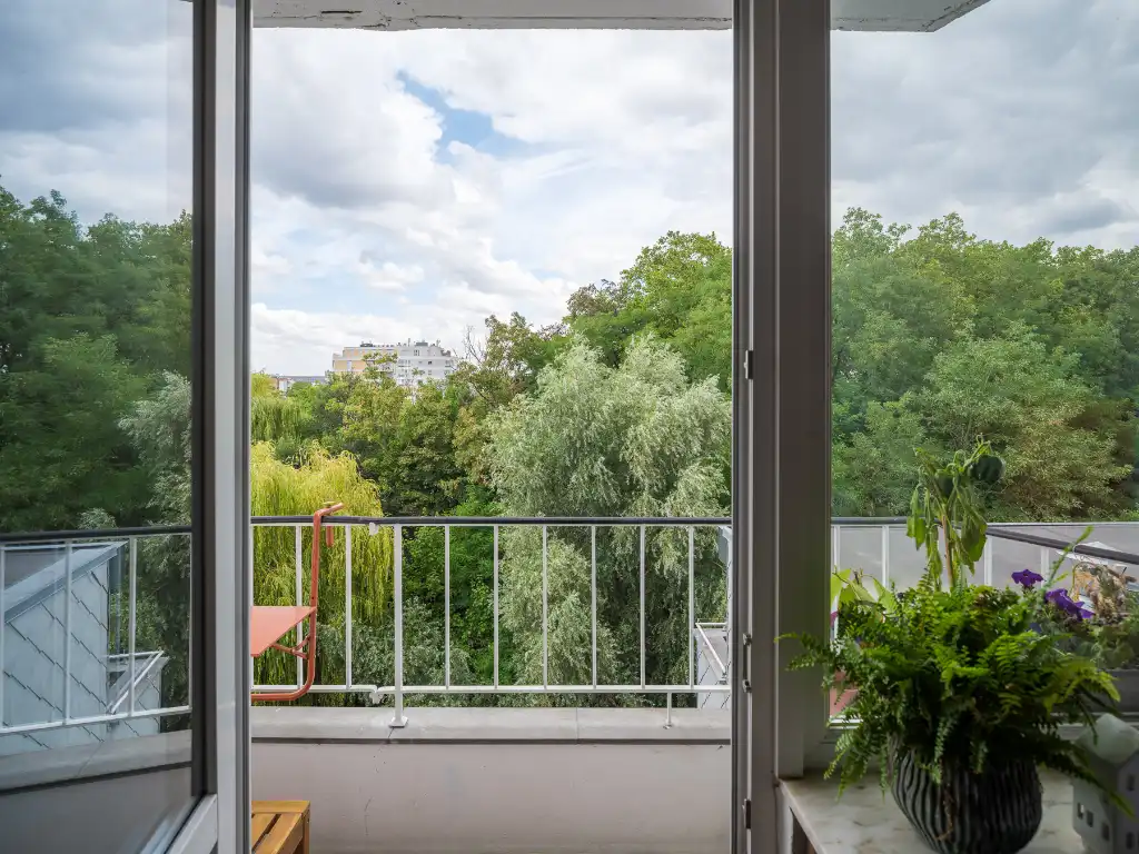 Vintage sixties 2-slaapkamerappartement met terras in Ledeberg, waar sfeer en esthetiek mooi bewaard zijn gebleven. foto 11