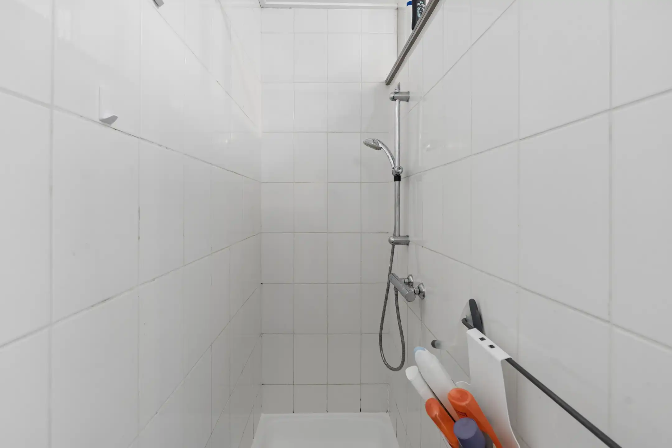 Gezinswoning met 4 slaapkamers en aanpalend magazijn foto 14