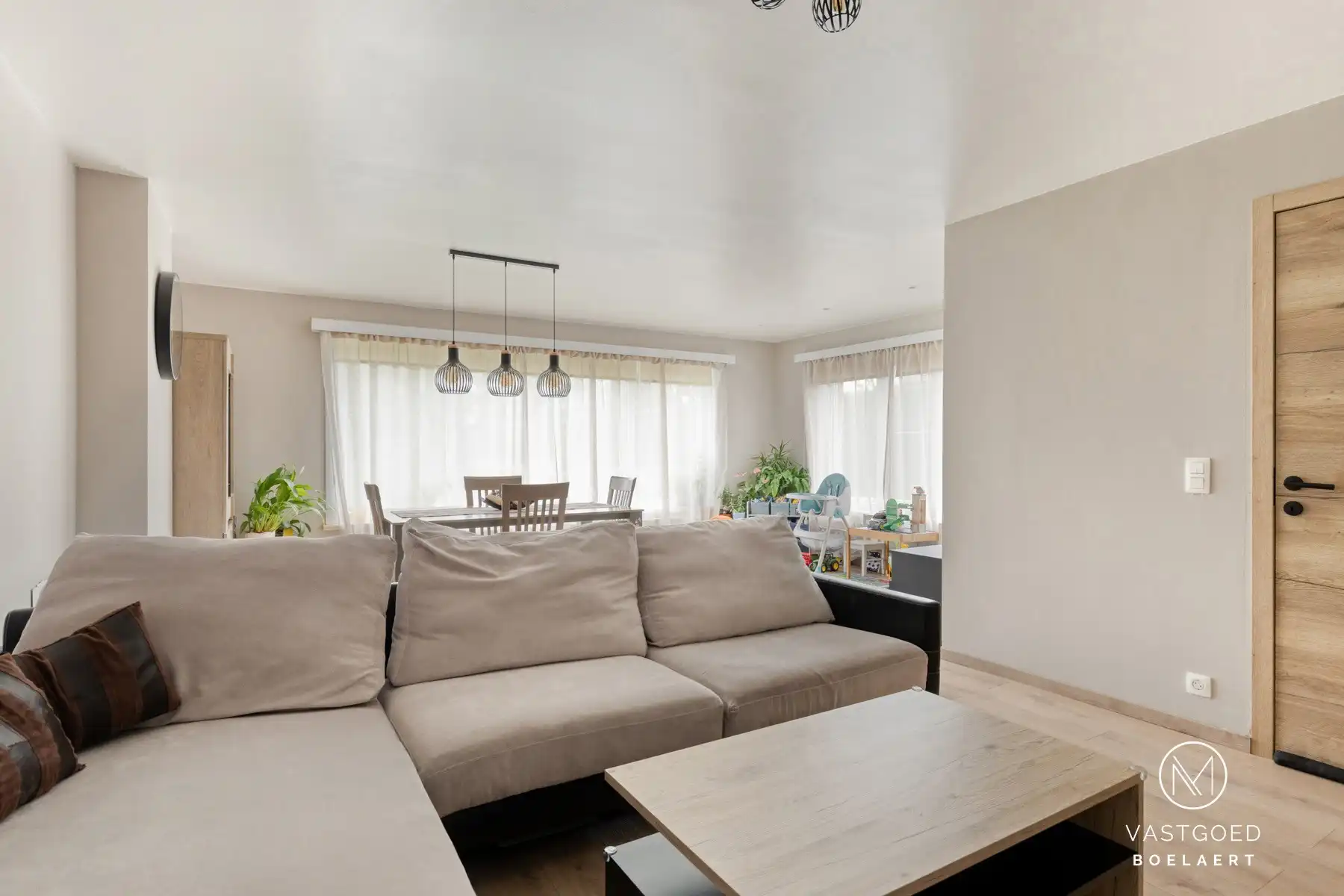 Halfopen bungalow te koop in Hofstade foto 6