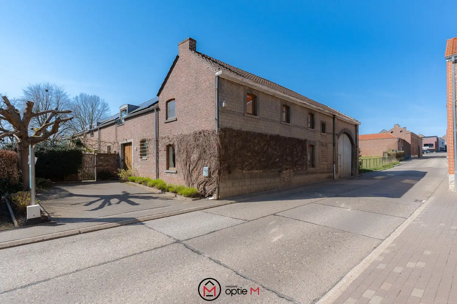 EXCLUSIEVE VIERKANTSHOEVE MET KARAKTER, RUIMTE EN UITZONDERLIJK WOONGEVOEL foto 30