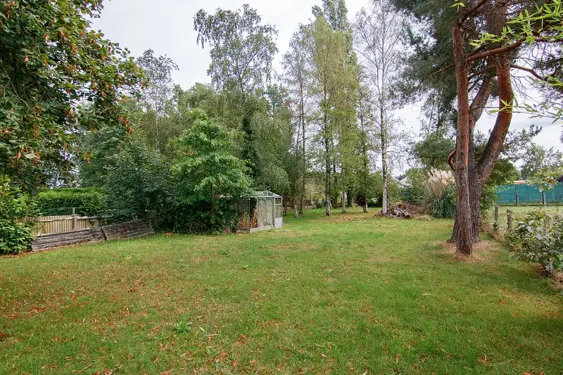TE RENOVEREN WONING OP RUIM PERCEEL VAN BIJNA 12 ARE HALFOPEN BEBOUWING MET VEEL RUIMTE EN UITBREIDINGSMOGELIJKHEDEN foto 21
