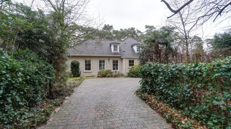 Zeer ruime villa van 391m² op 25 are met openluchtzwembad foto 25