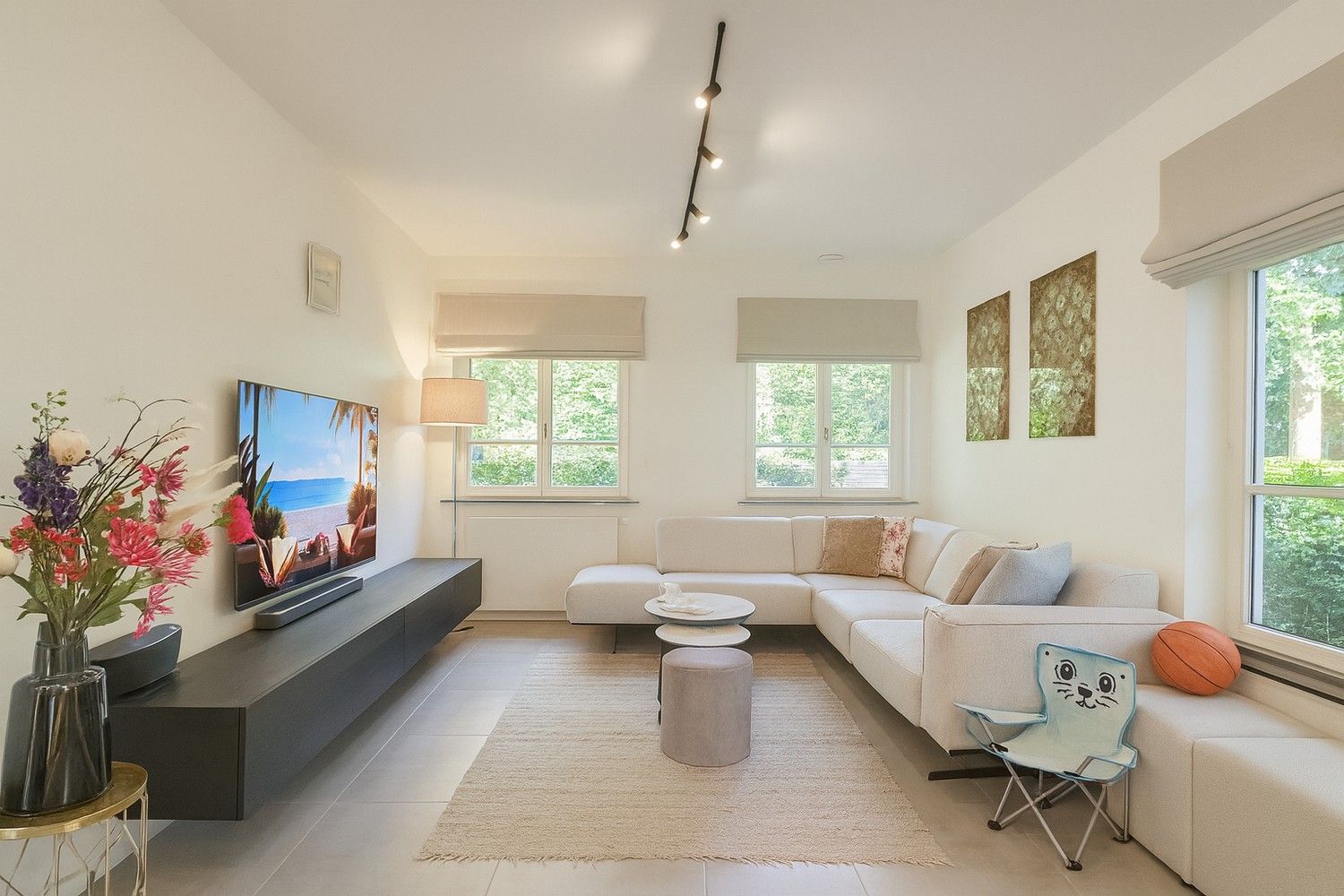 Charmante gerenoveerde woning op toplocatie in Neerharen (Lanaken) foto 8