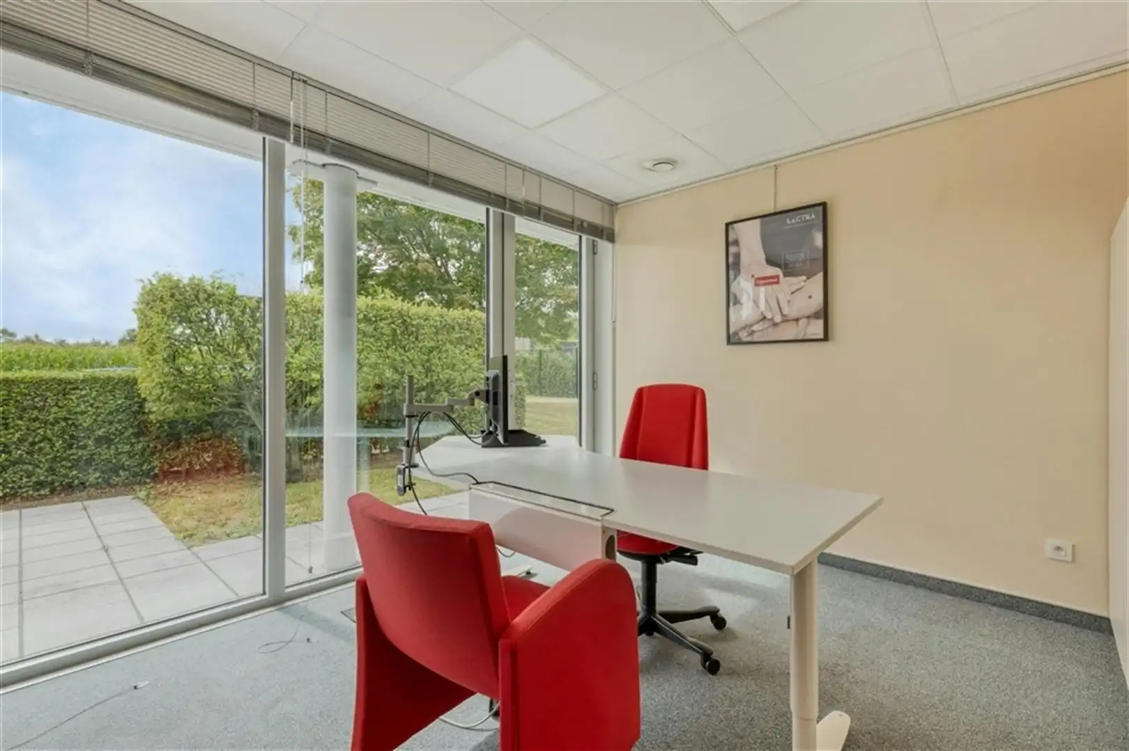 Kantoorgebouw te huur in Destelbergen; 540m² foto 6