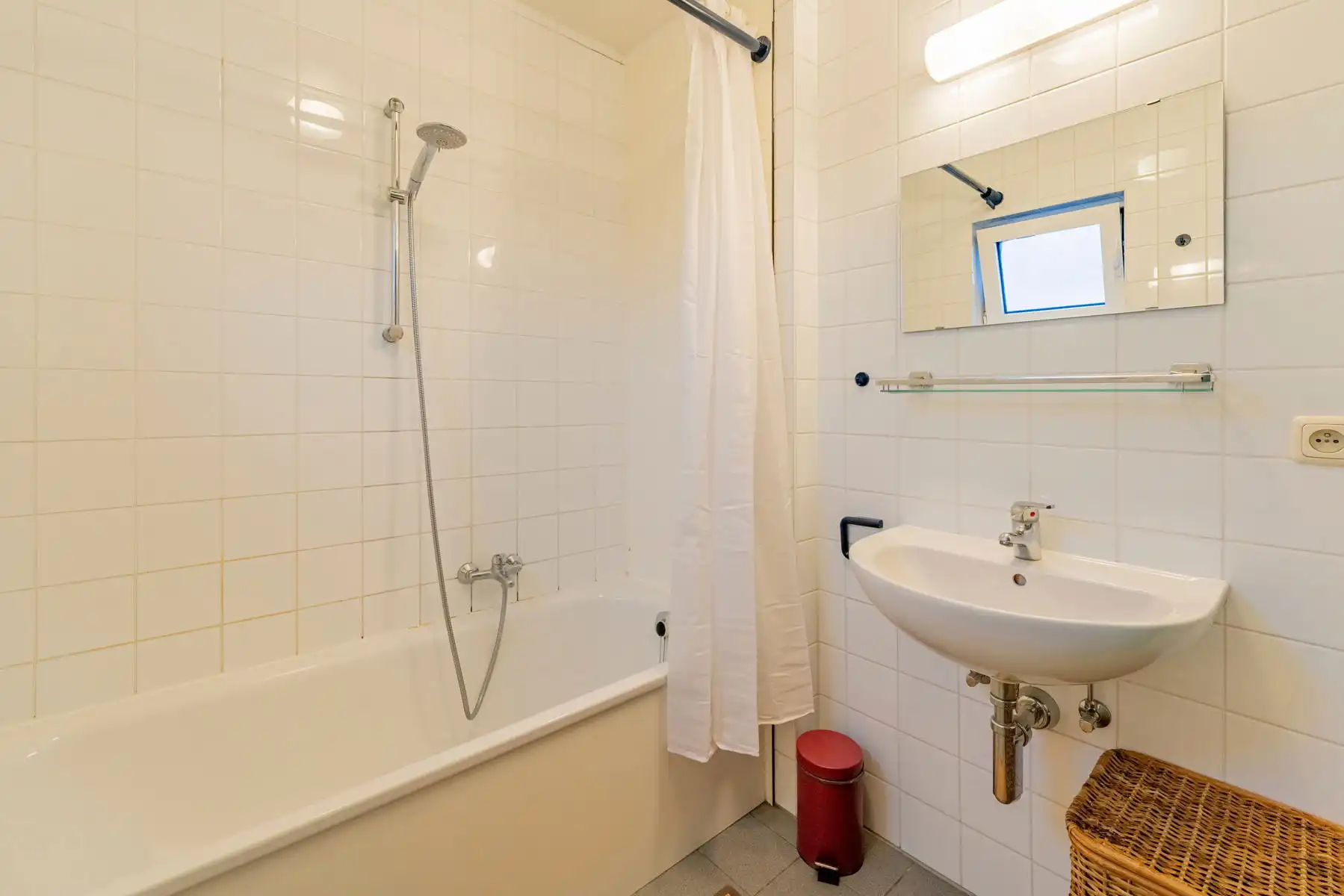 Instapklaar appartement op strategische ligging - ZWIJNAARDE foto 10