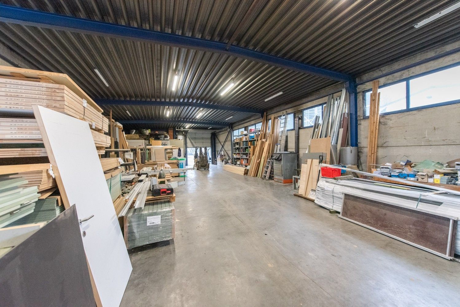 300m² KMO-unit met 195m² woonst foto 6