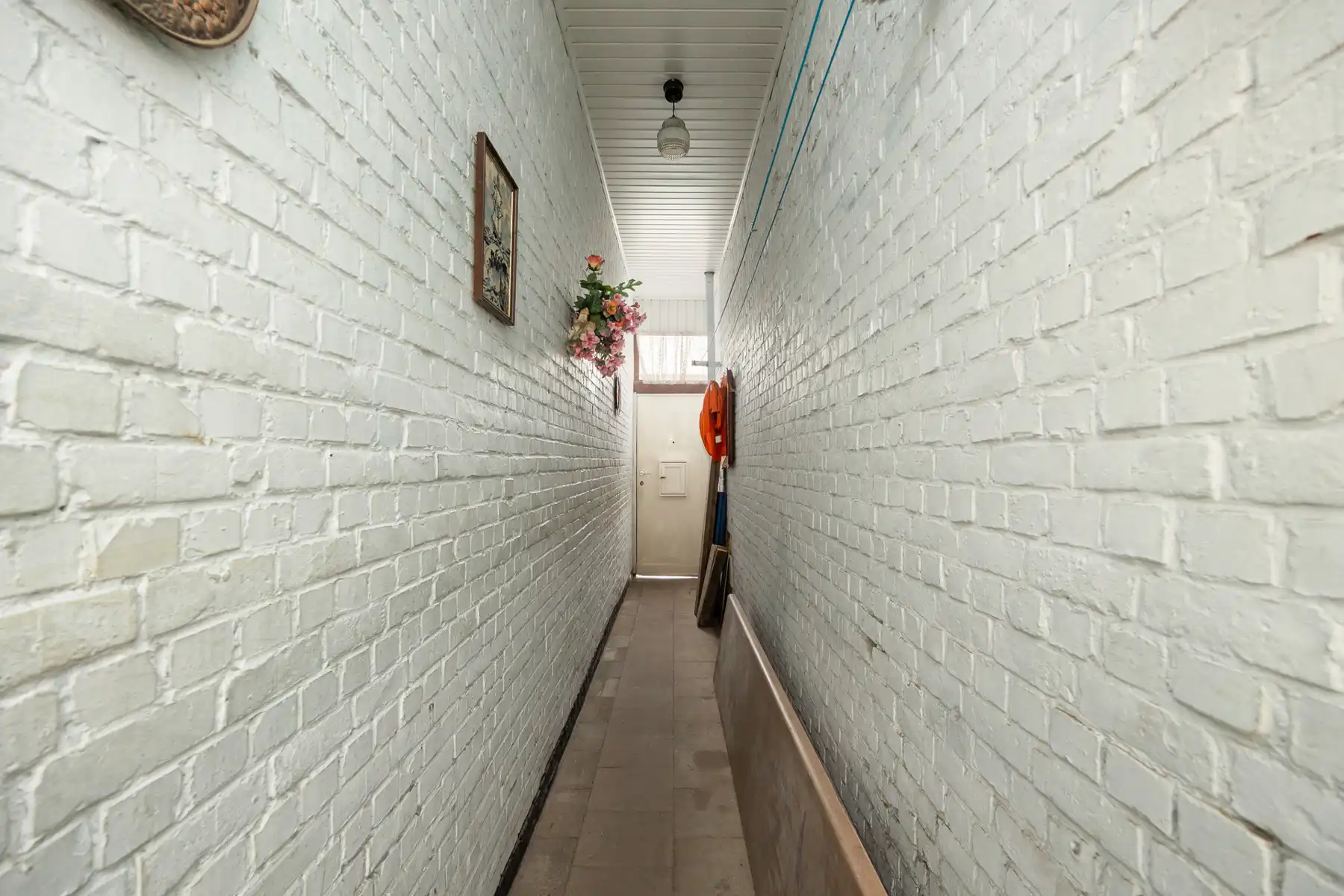 Totaal te renoveren EGW met 2 slpk, diepe tuin en fietsgang foto 19