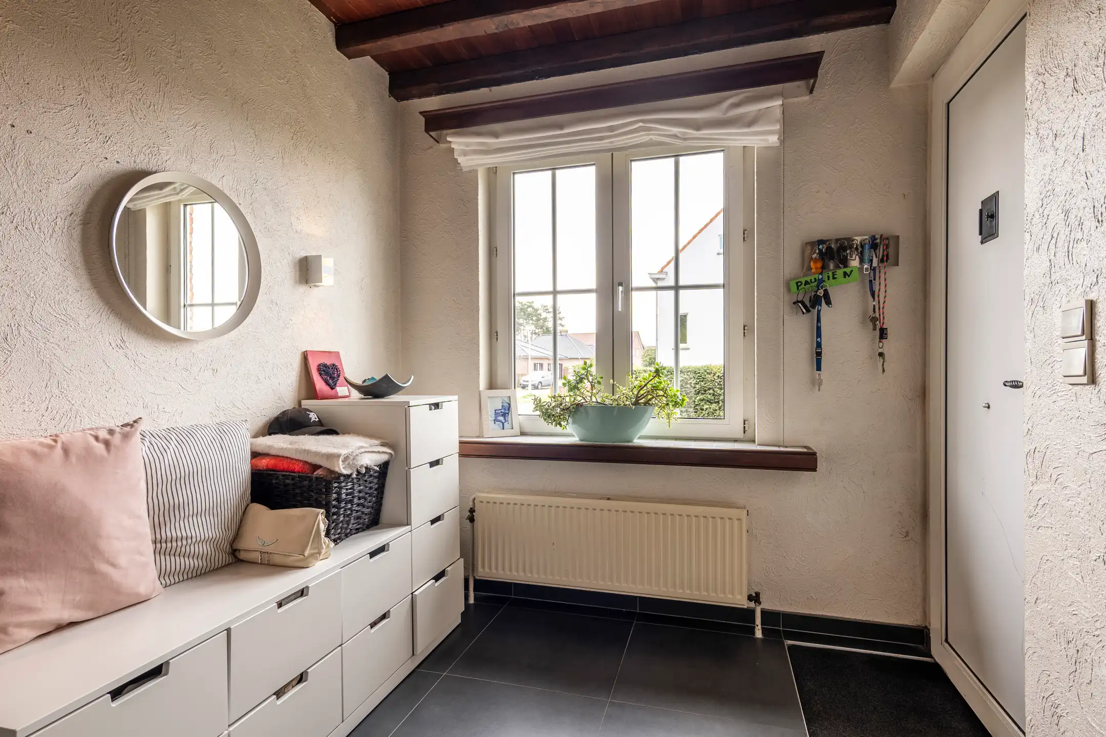 Instapklare, rustig gelegen woning met zwembad op 712m² foto 11