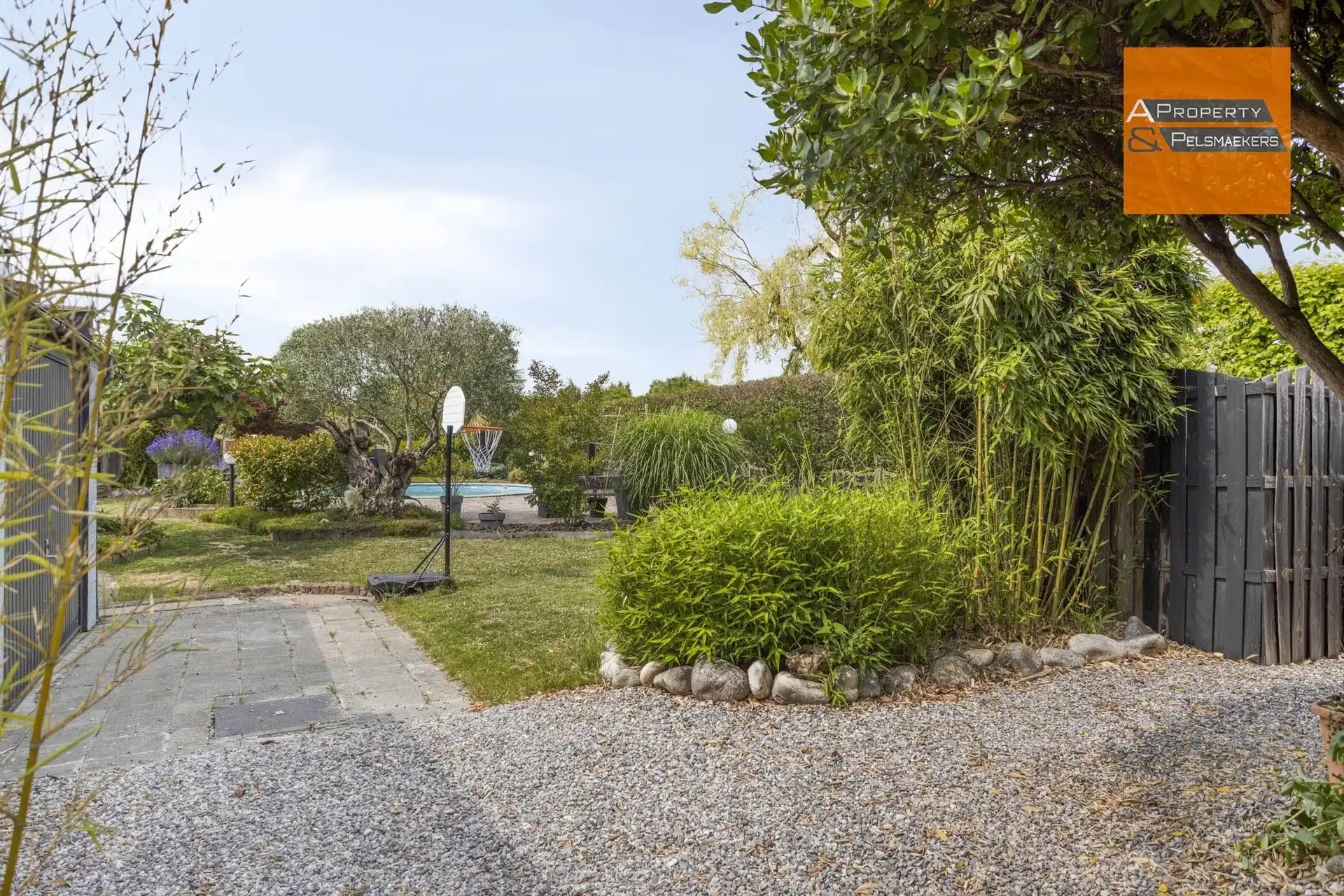 Woning 4 slpk met grote tuin en uitbreidingsmogeliijkheden foto 24