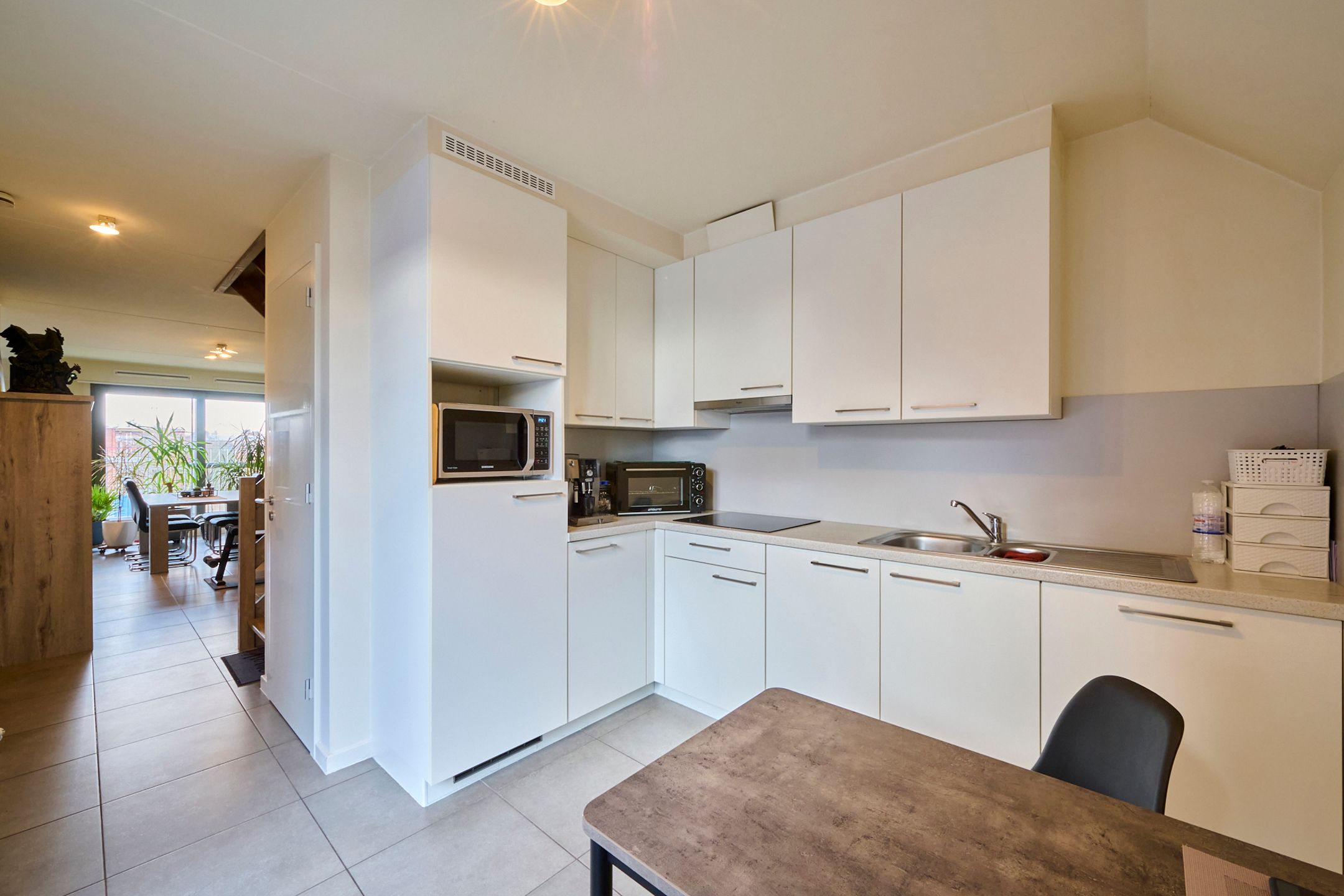 Recent en ruim duplex appartement + 2 terrassen + 2 parkings foto 6