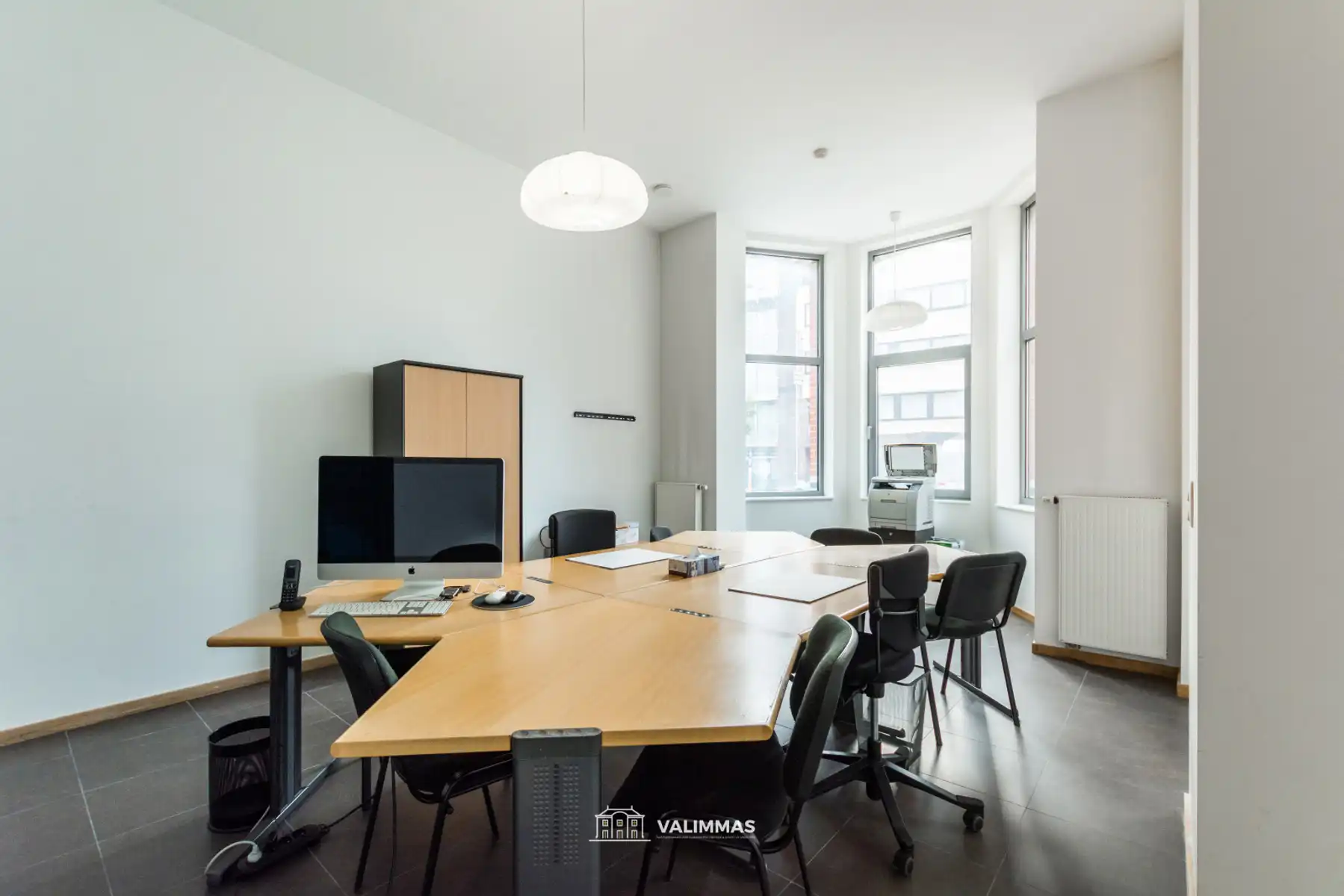 Commercieel gelegen kantoorruimte in stijlvolle herenwoning foto 2